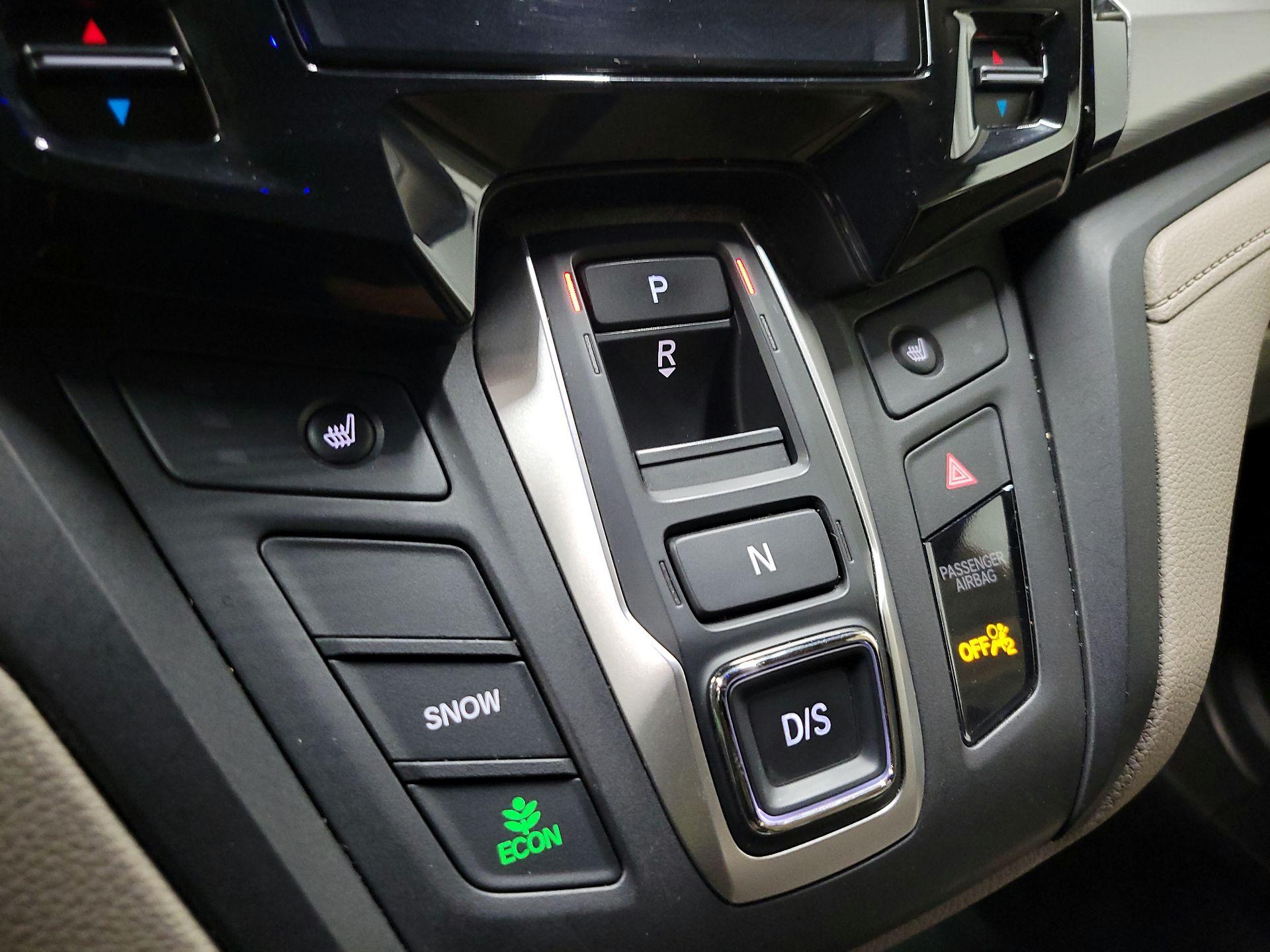 Thumbnail: 2019 Honda Odyssey - 18