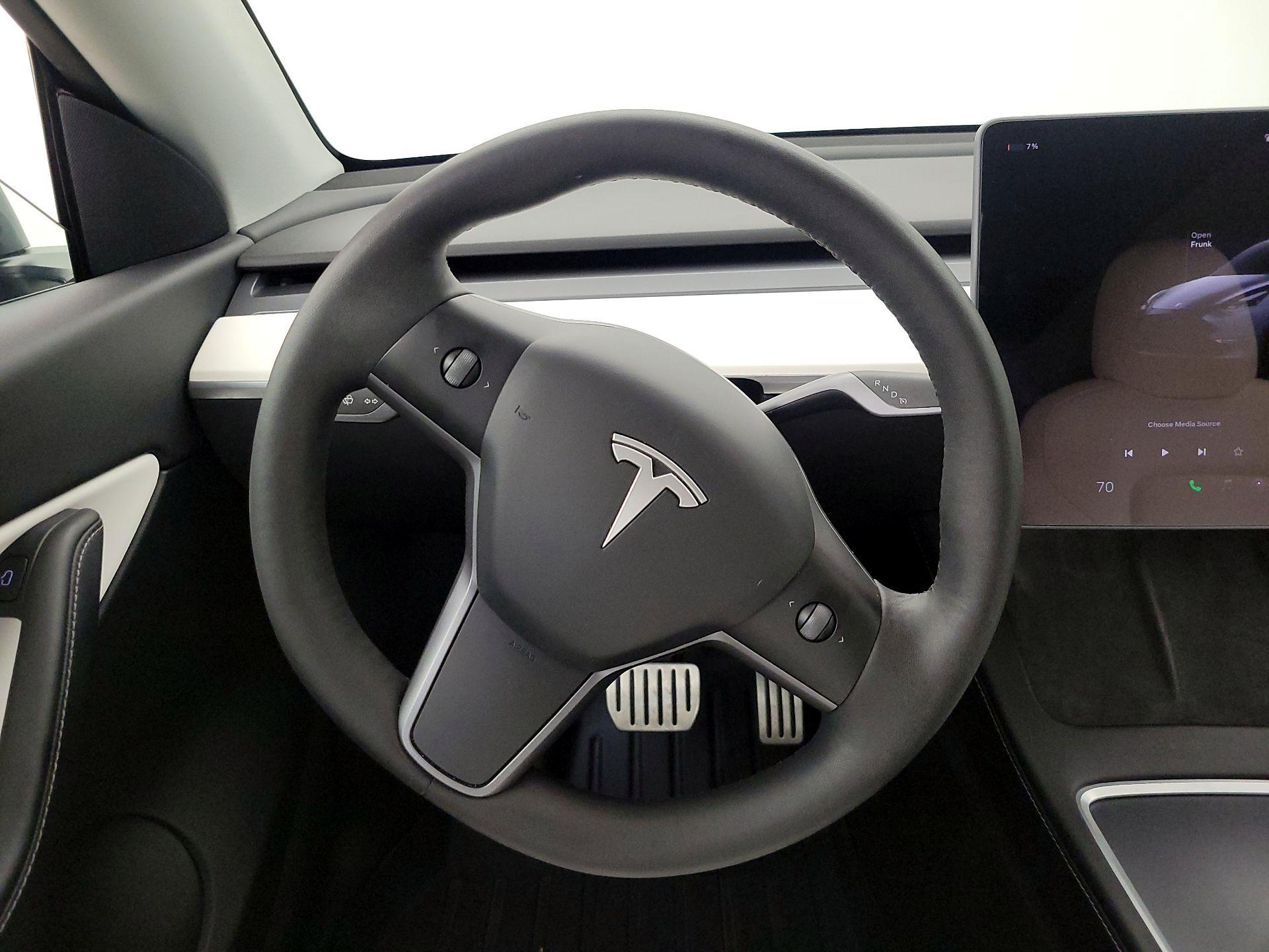 Thumbnail: 2022 Tesla Model Y - 10