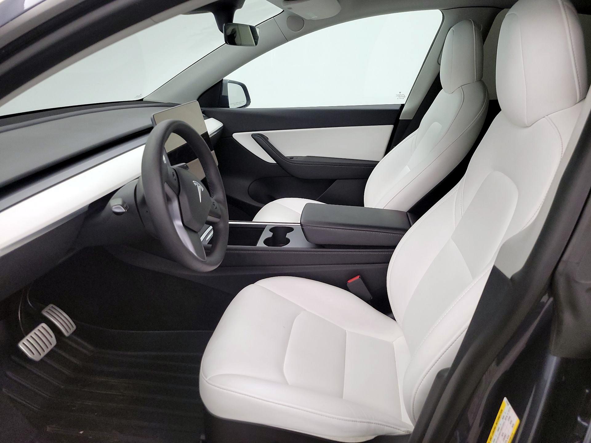 Thumbnail: 2022 Tesla Model Y - 11
