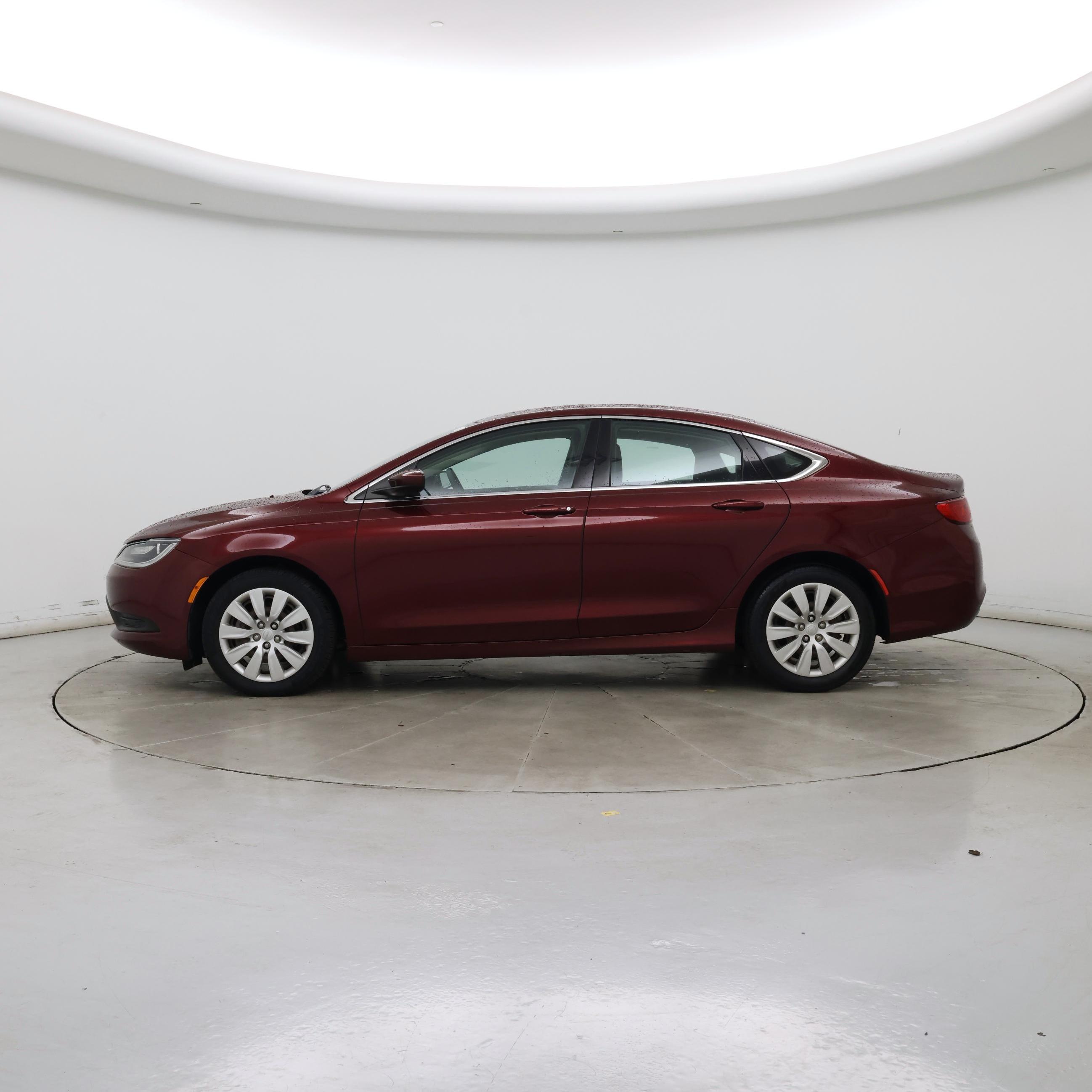 Thumbnail: 2016 Chrysler 200 - 3