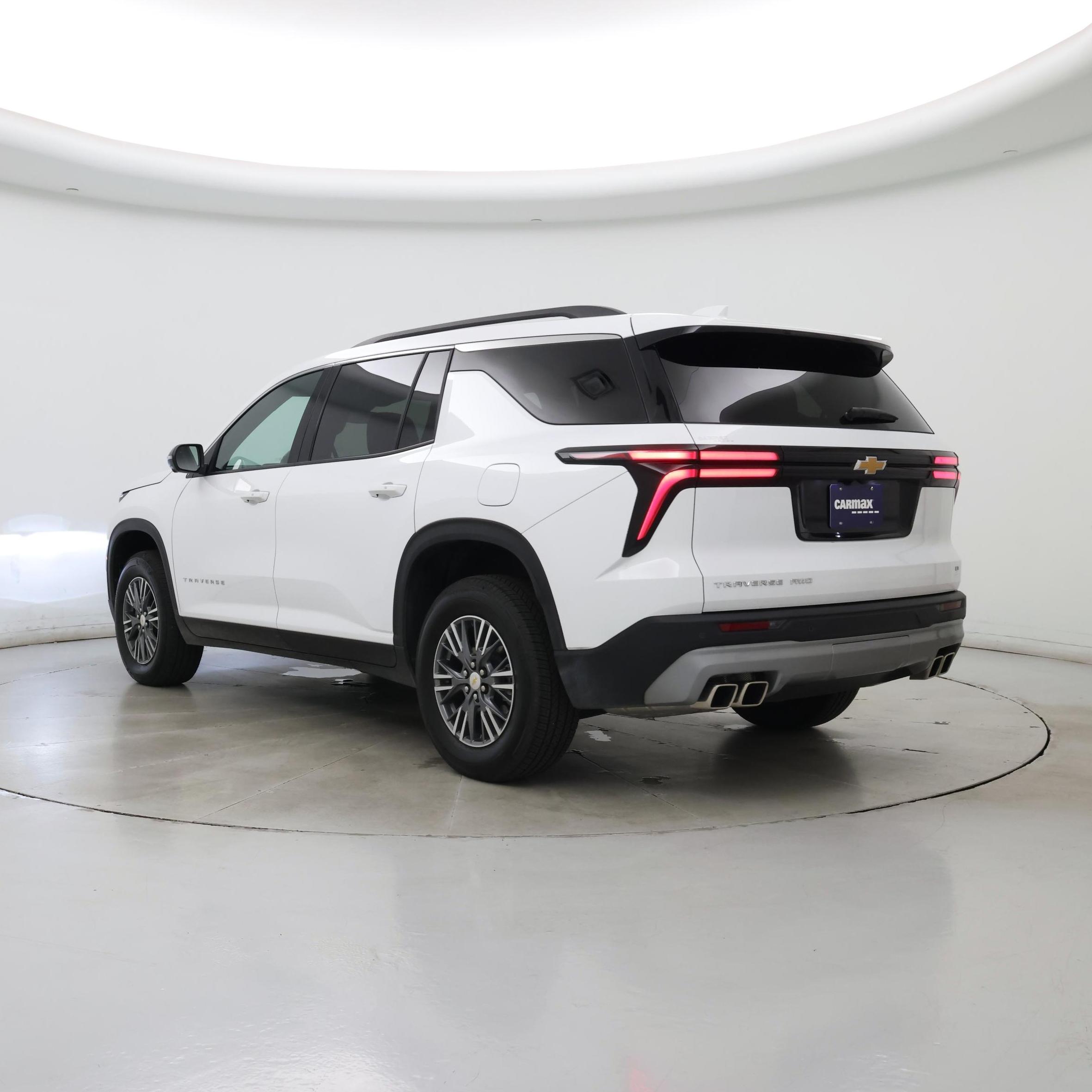 Thumbnail: 2024 Chevrolet Traverse - 2