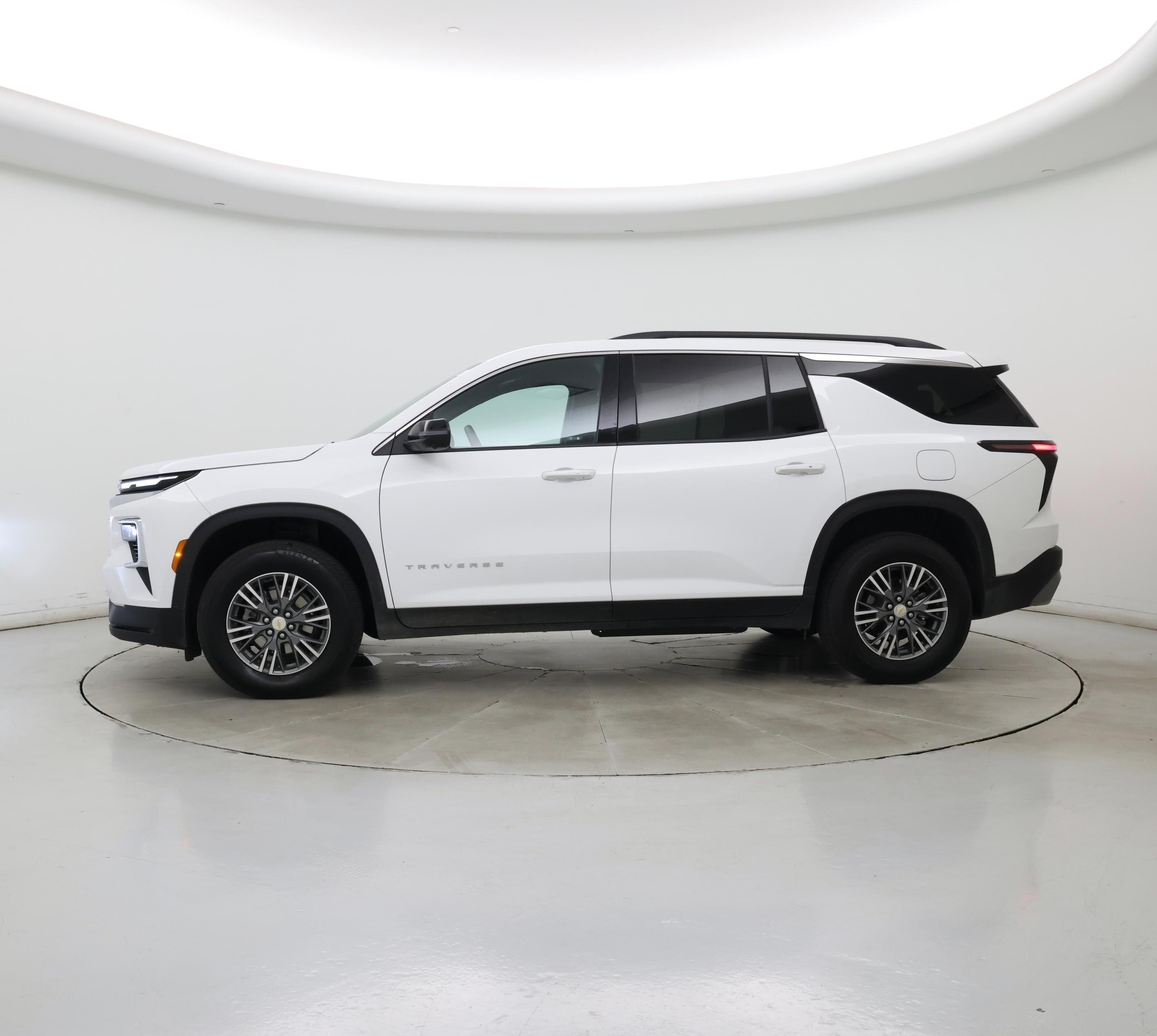 Thumbnail: 2024 Chevrolet Traverse - 3
