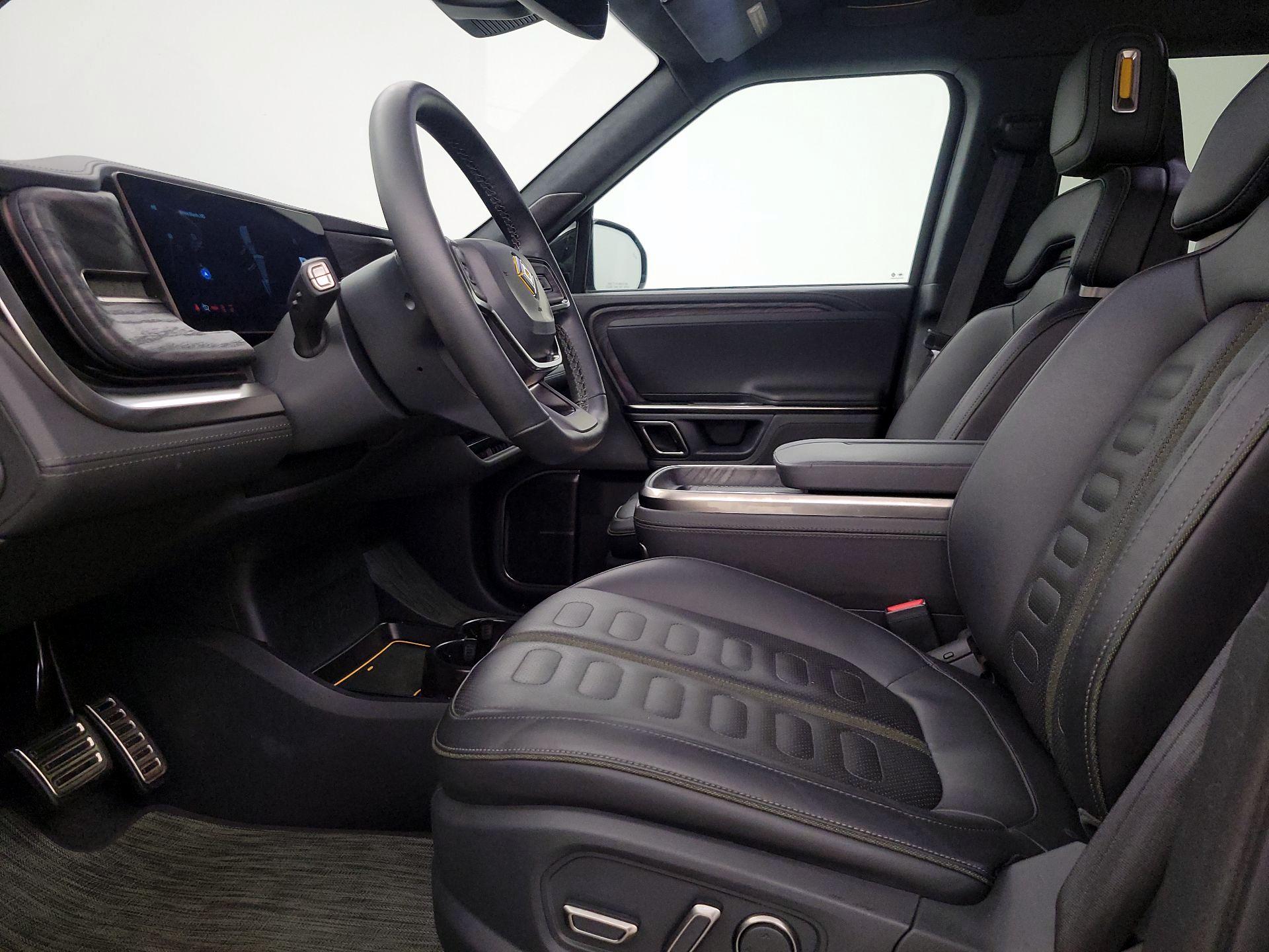 Thumbnail: 2022 Rivian R1S - 11