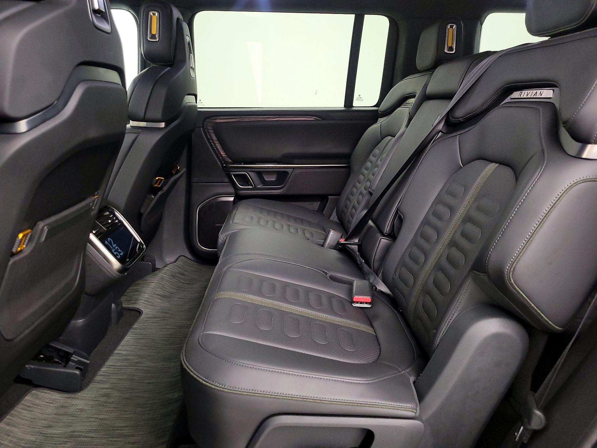 Thumbnail: 2022 Rivian R1S - 20