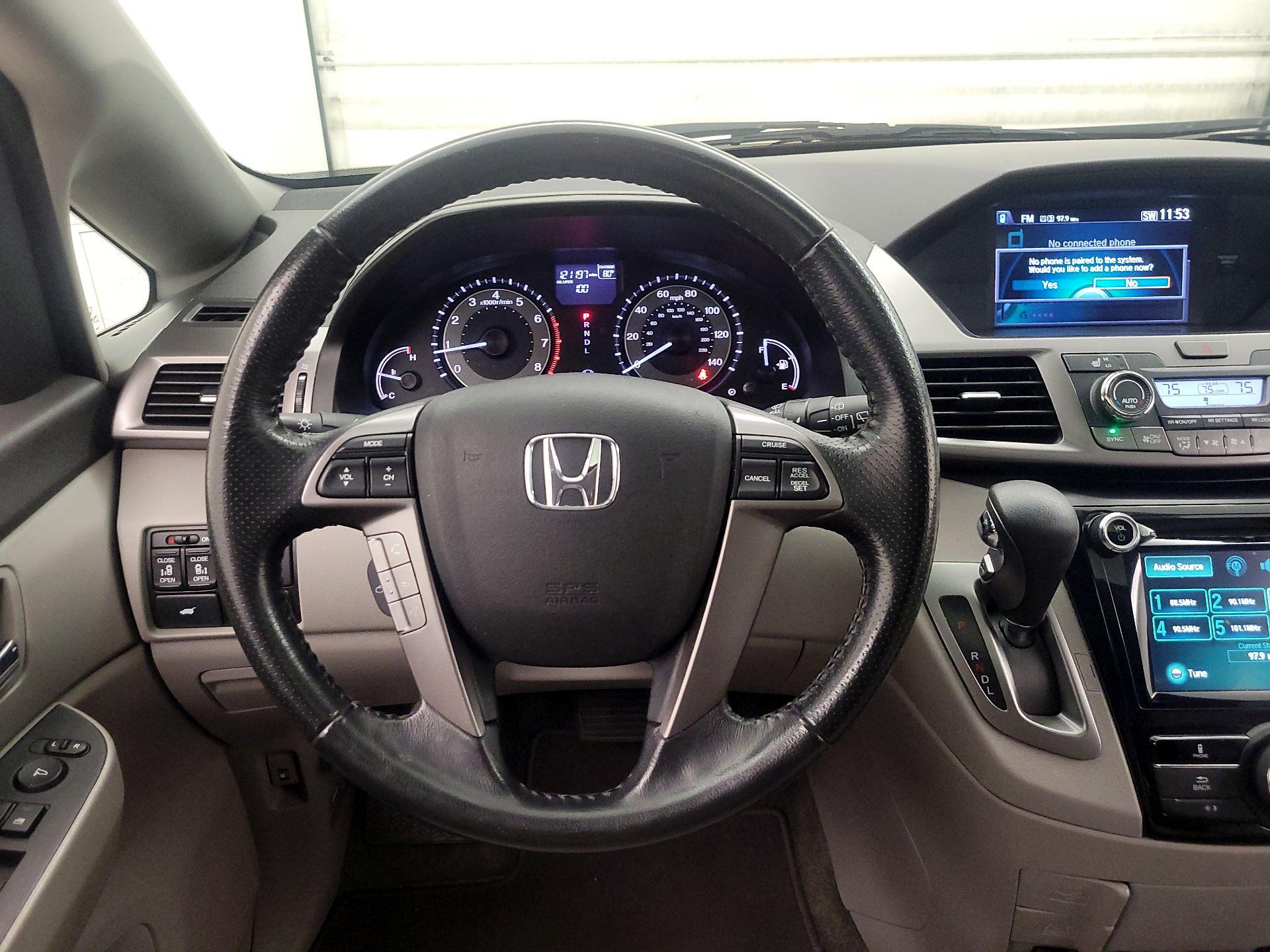 Thumbnail: 2015 Honda Odyssey - 10