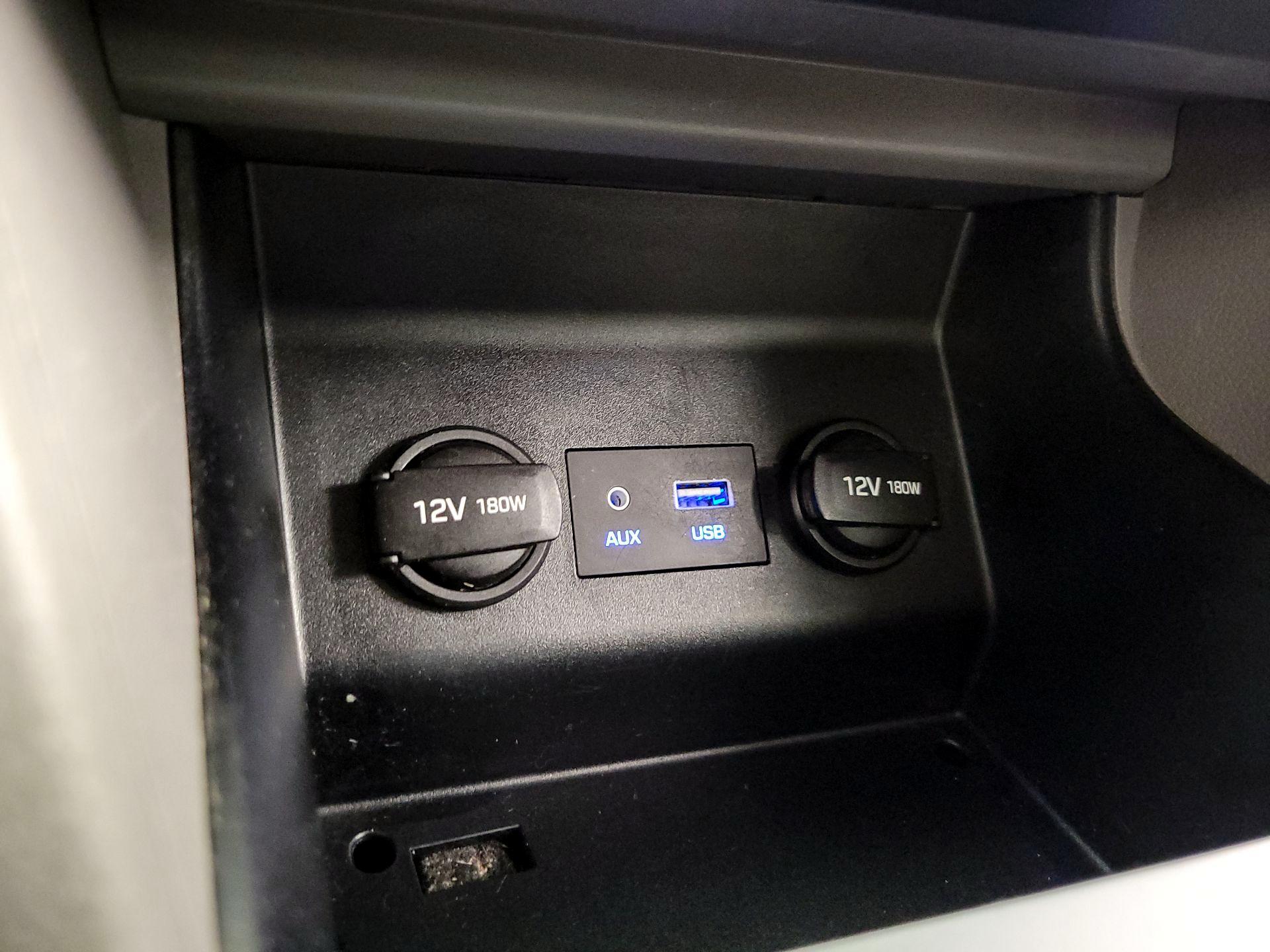 Thumbnail: 2019 Hyundai Elantra - 18