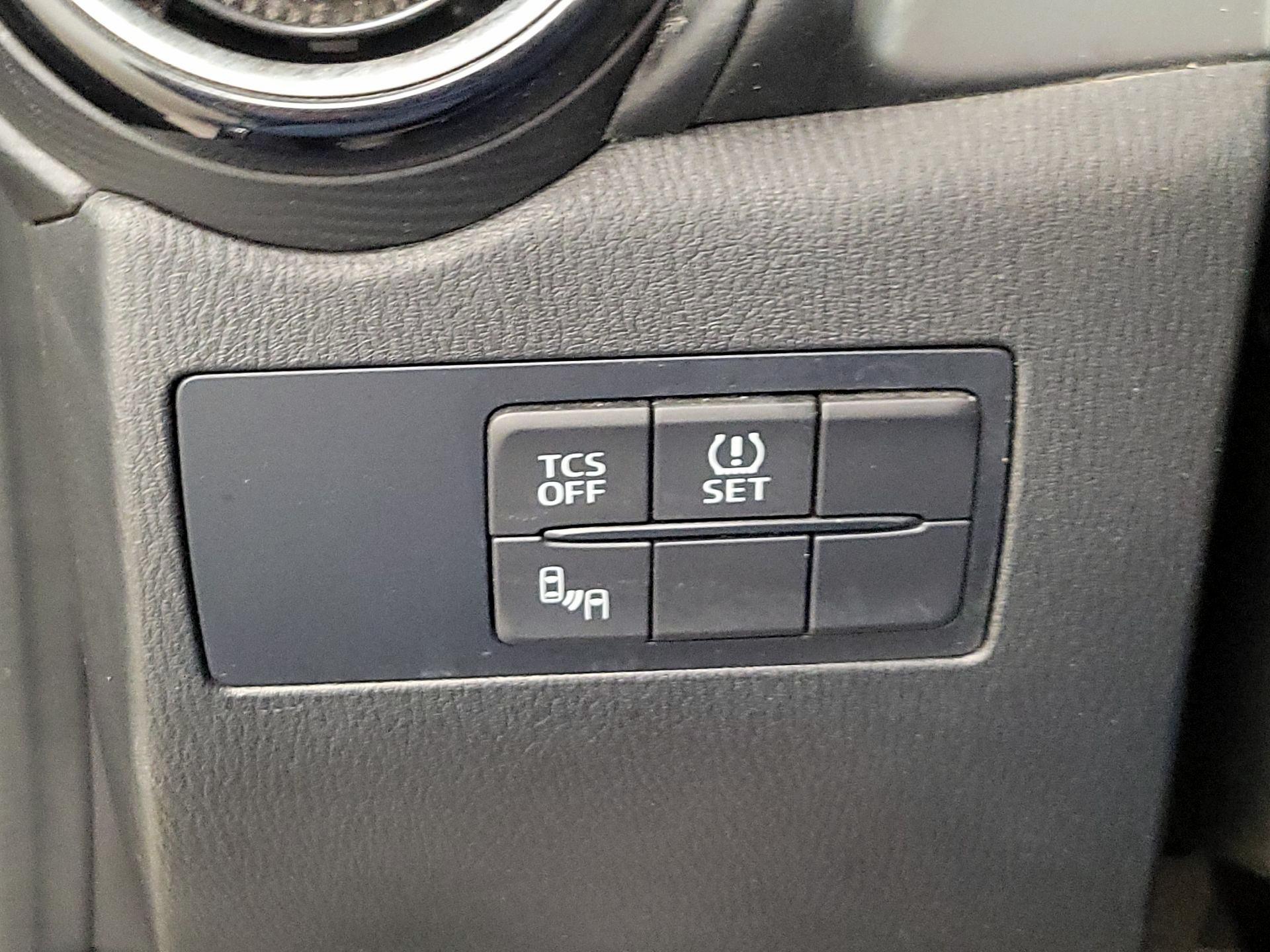 Thumbnail: 2016 Mazda CX-3 - 13