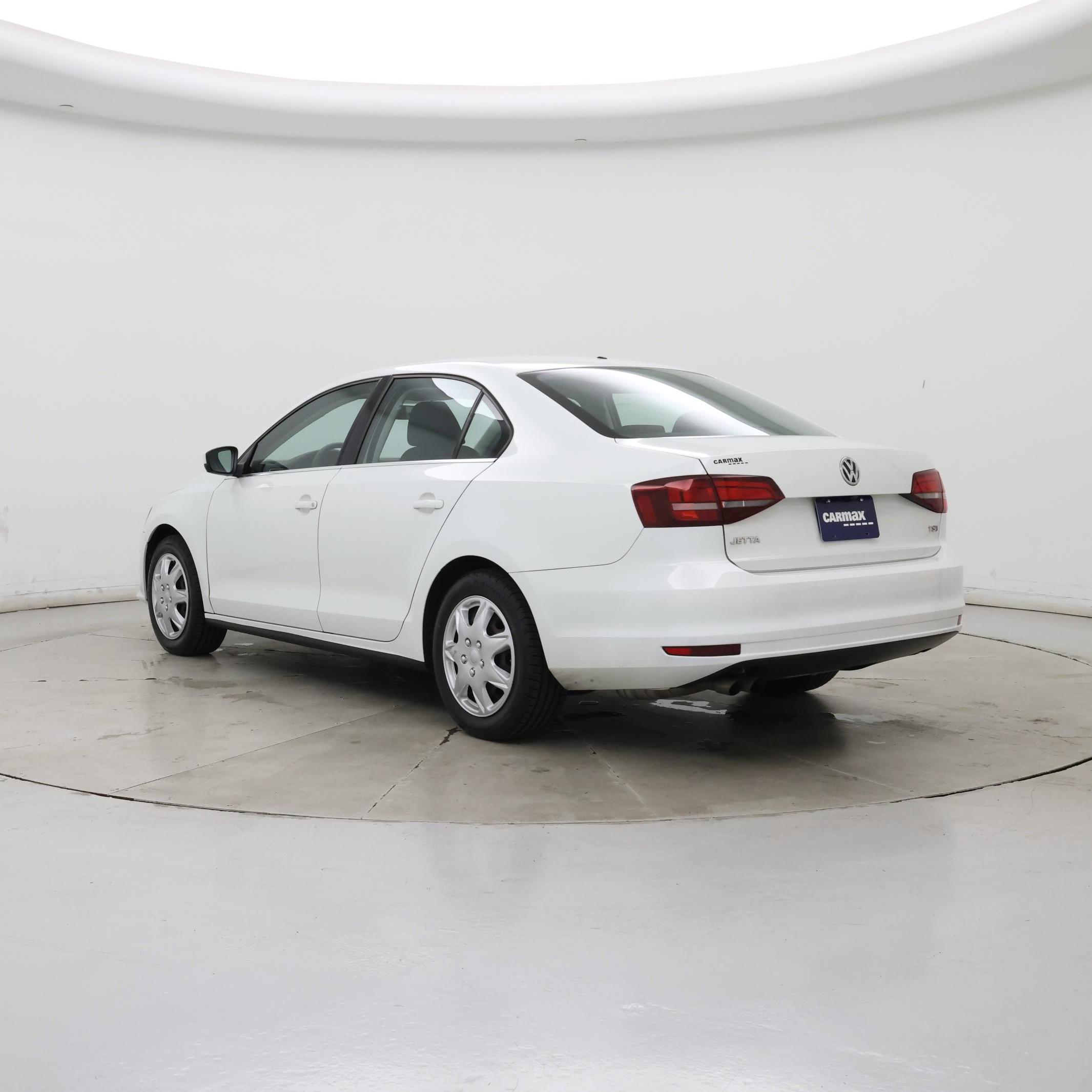 Thumbnail: 2017 Volkswagen Jetta - 2
