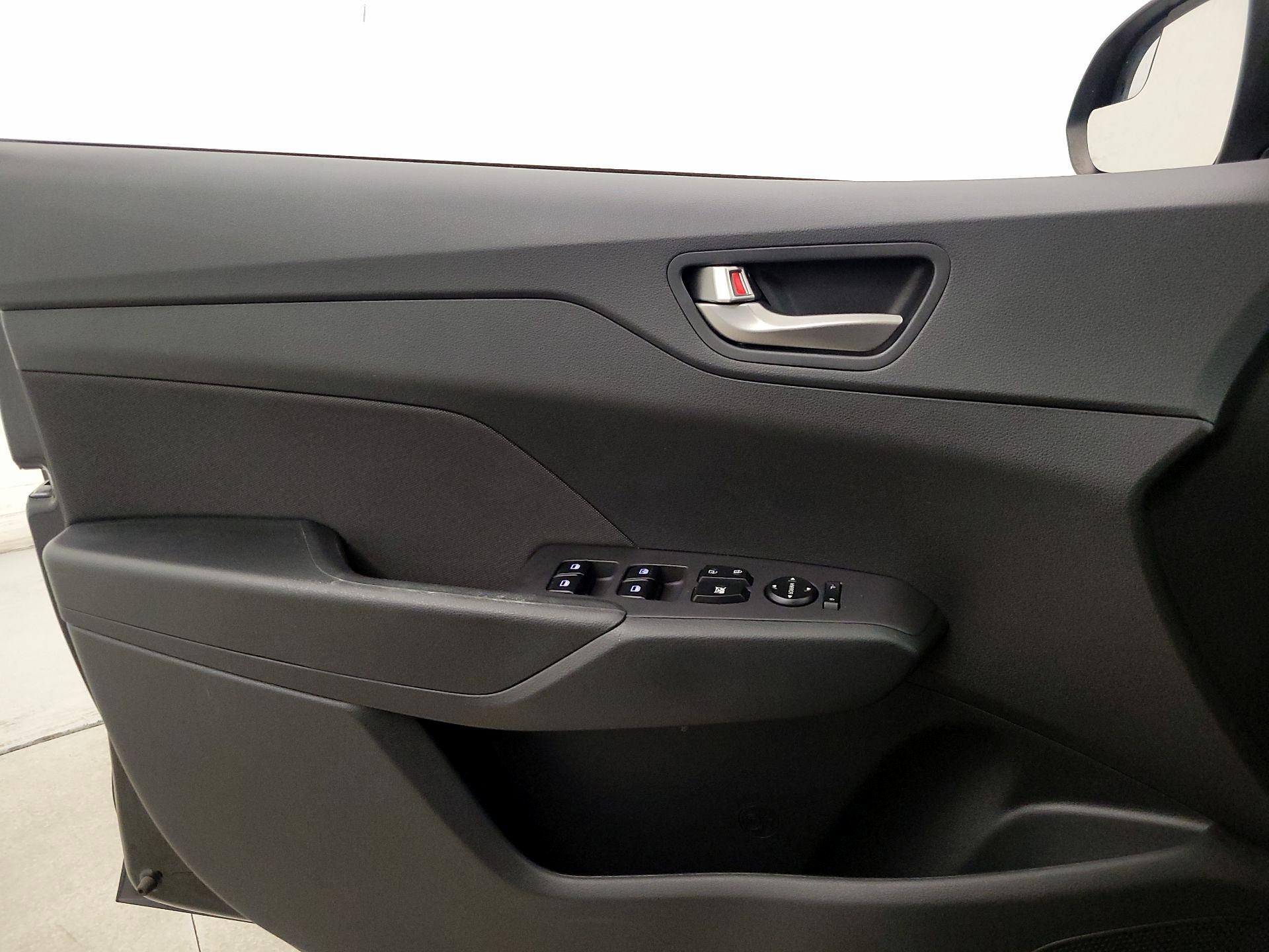 Thumbnail: 2021 Hyundai Accent - 12