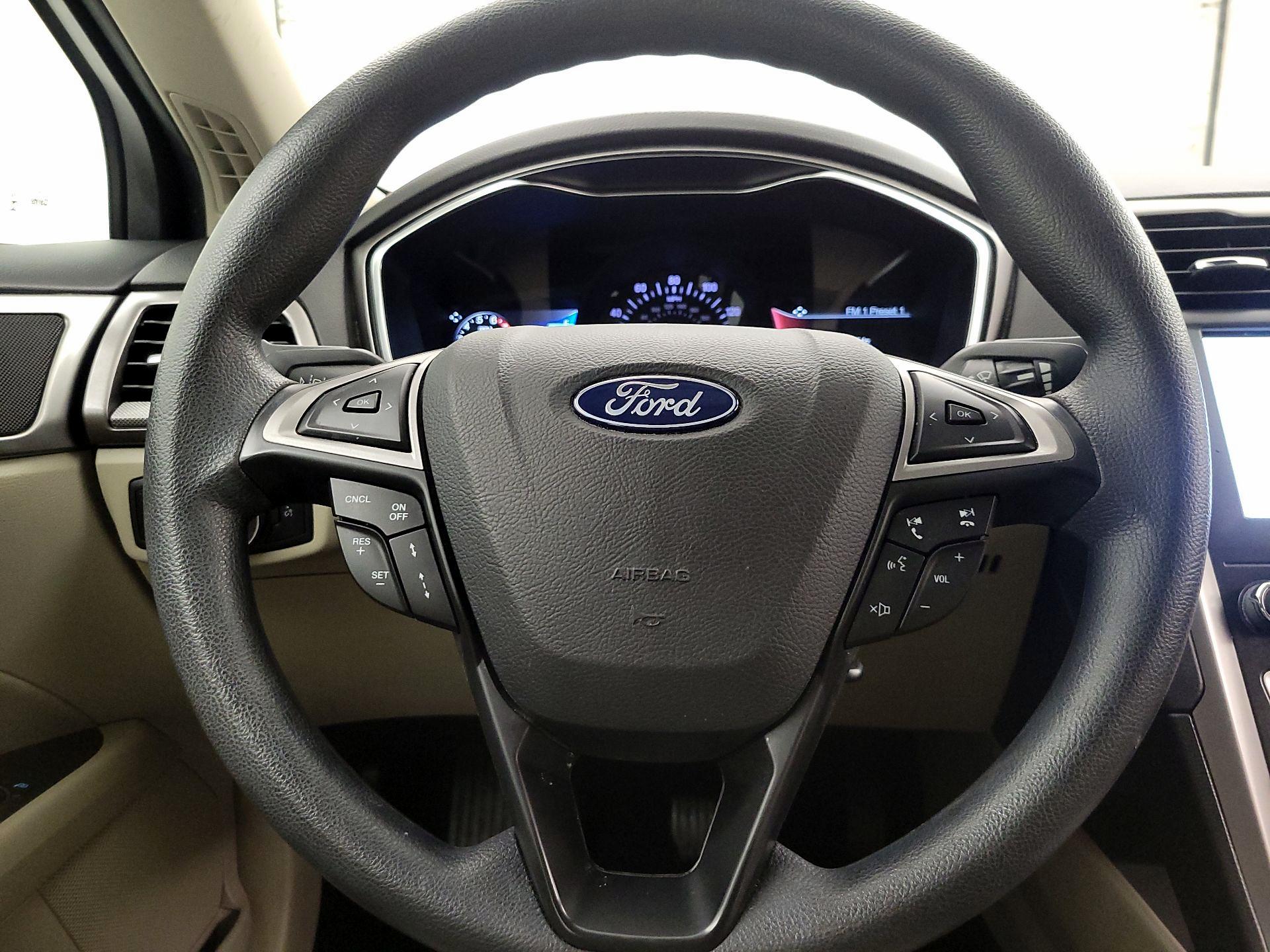 Thumbnail: 2020 Ford Fusion - 10