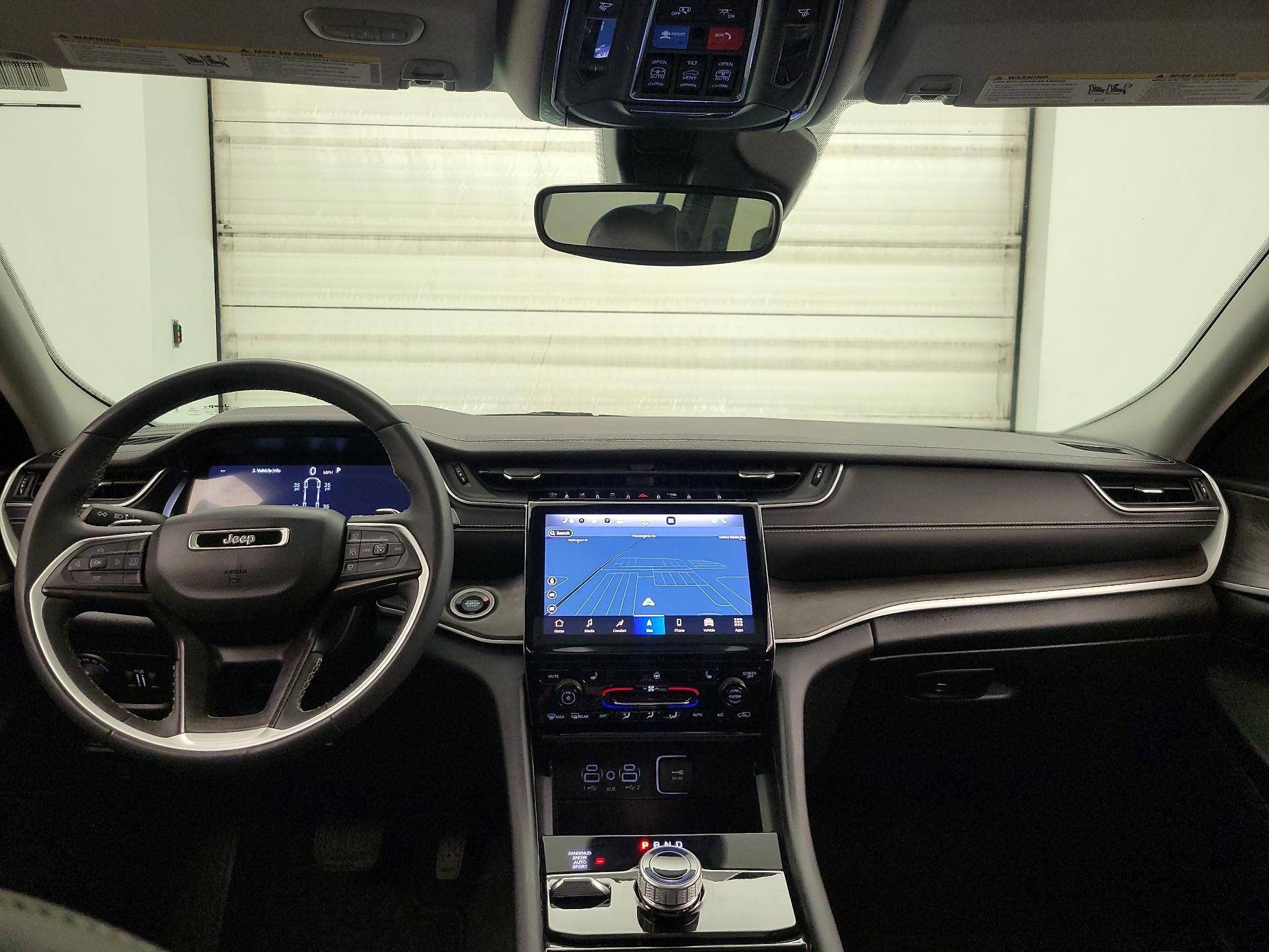 Thumbnail: 2023 Jeep Grand Cherokee L - 9