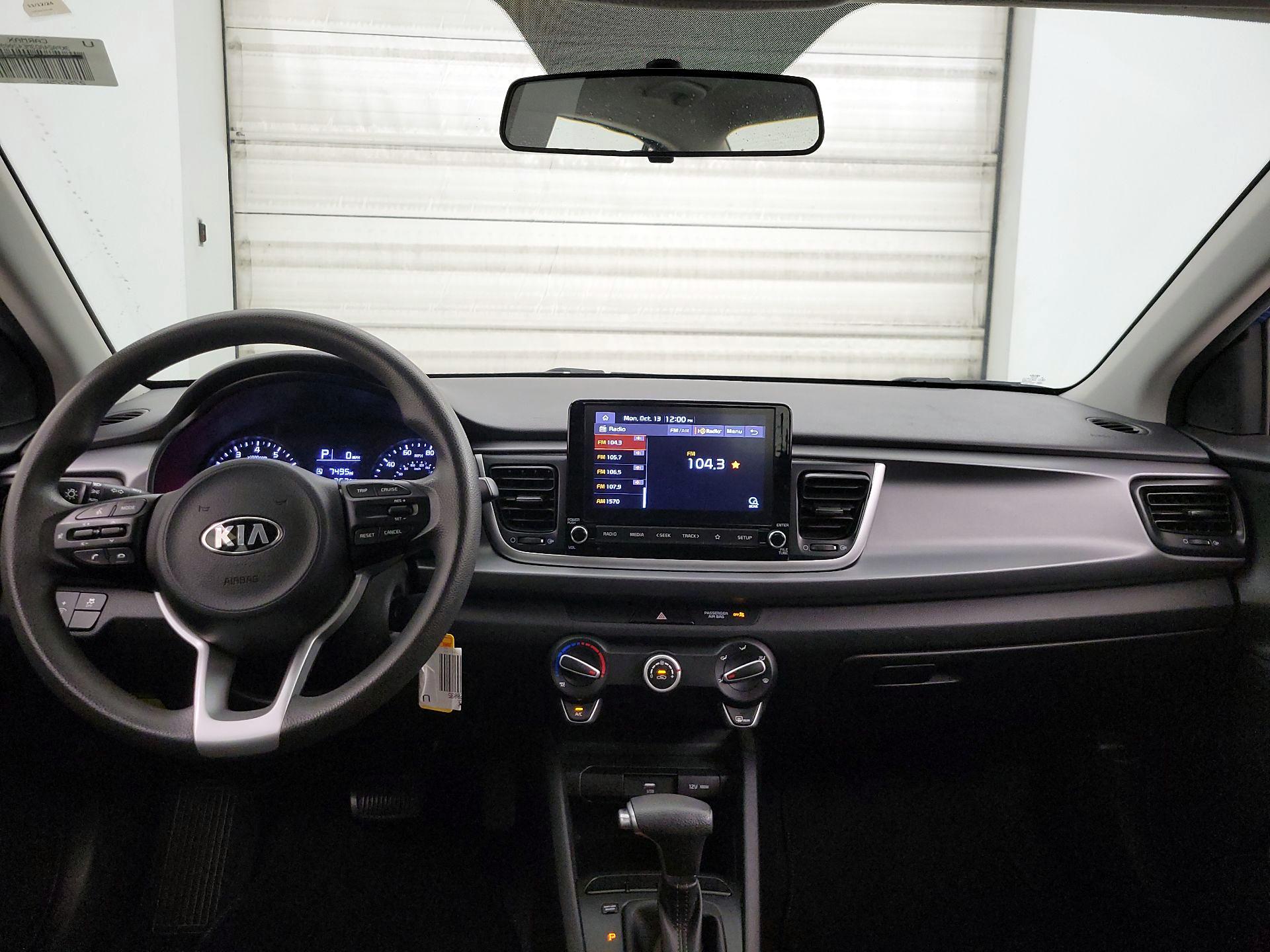 Thumbnail: 2021 Kia Rio - 9