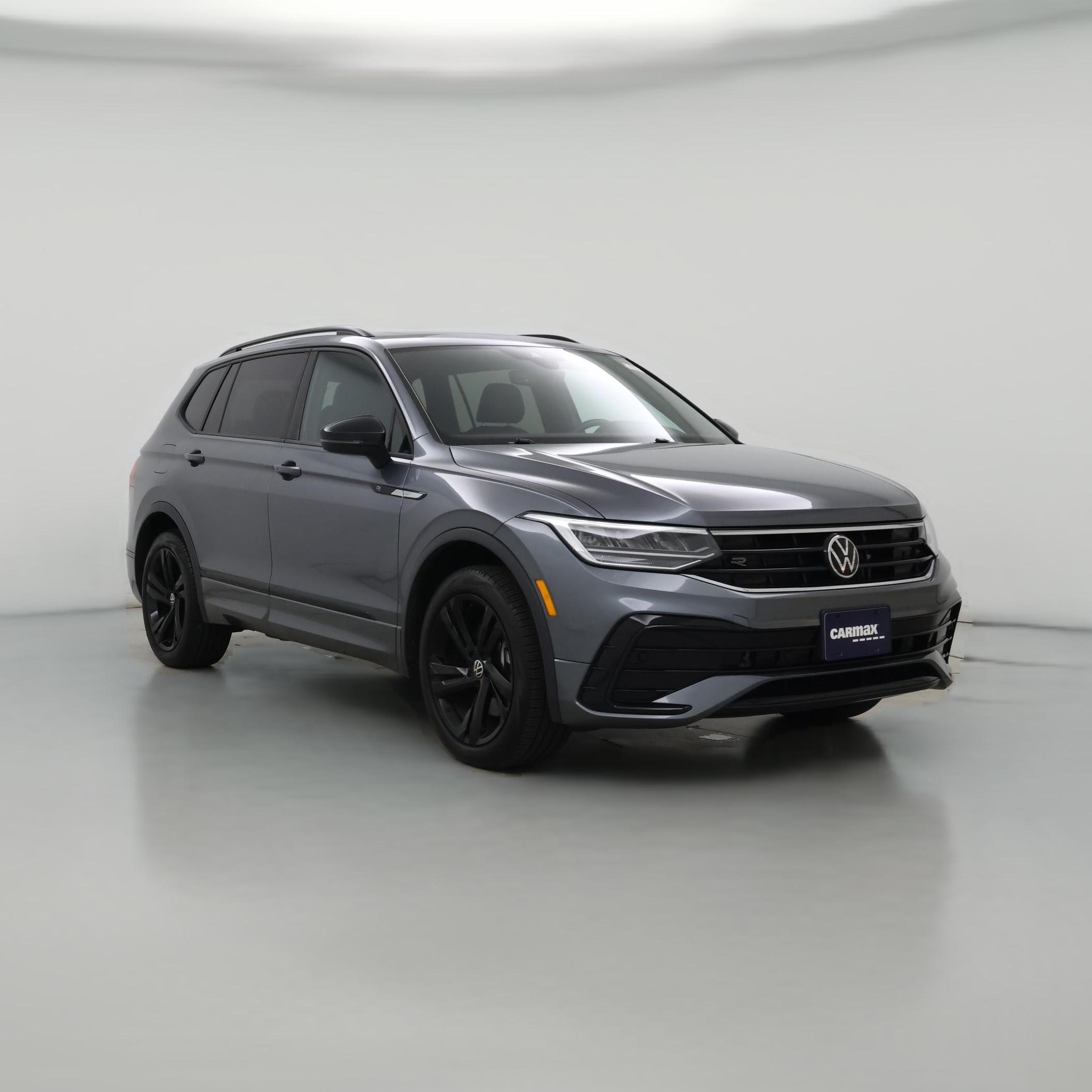 Thumbnail: 2023 Volkswagen Tiguan - 1