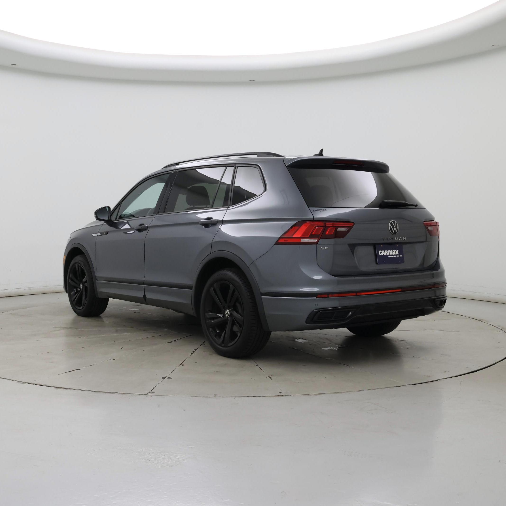 Thumbnail: 2023 Volkswagen Tiguan - 2