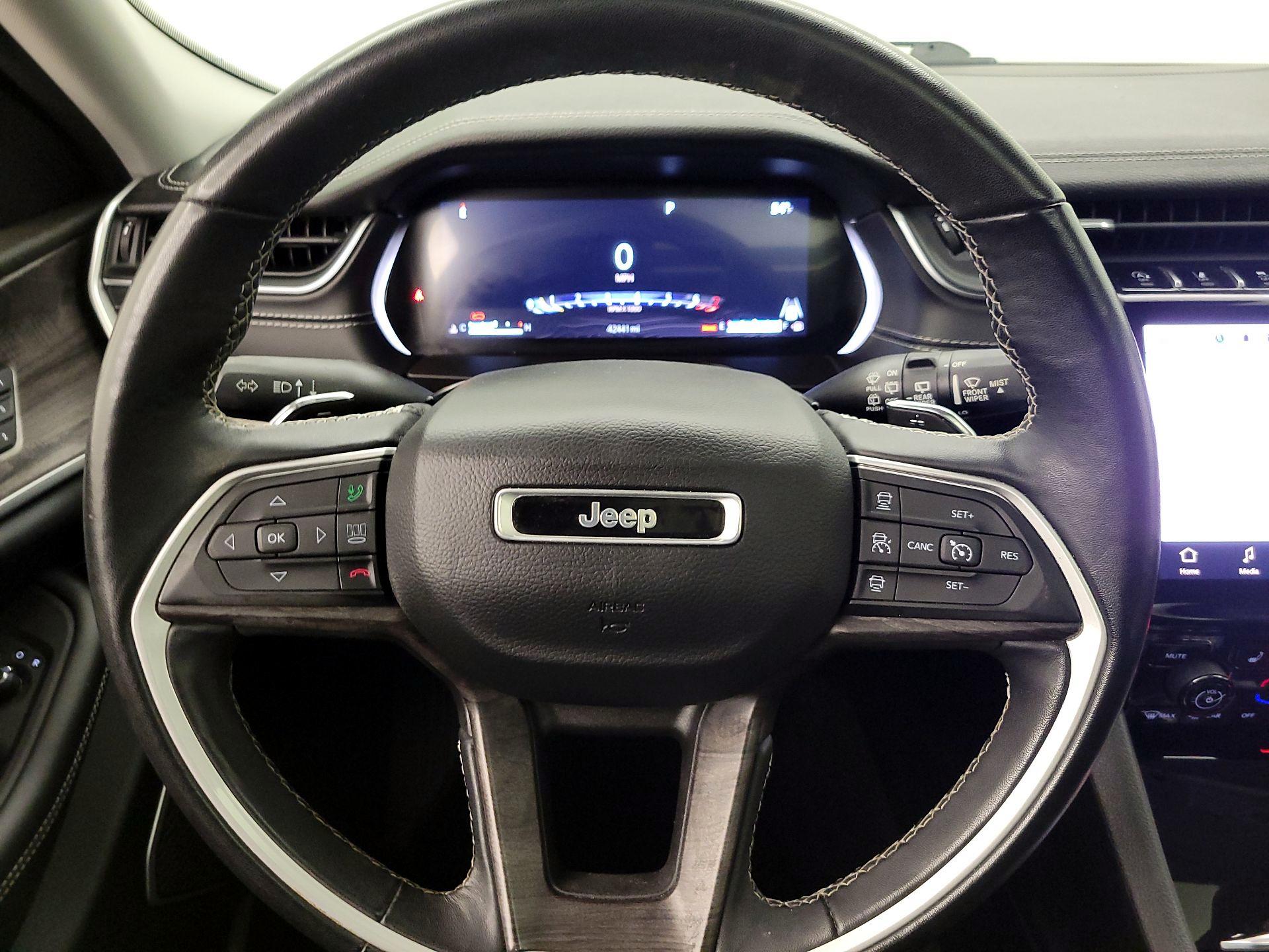 Thumbnail: 2022 Jeep Grand Cherokee - 10
