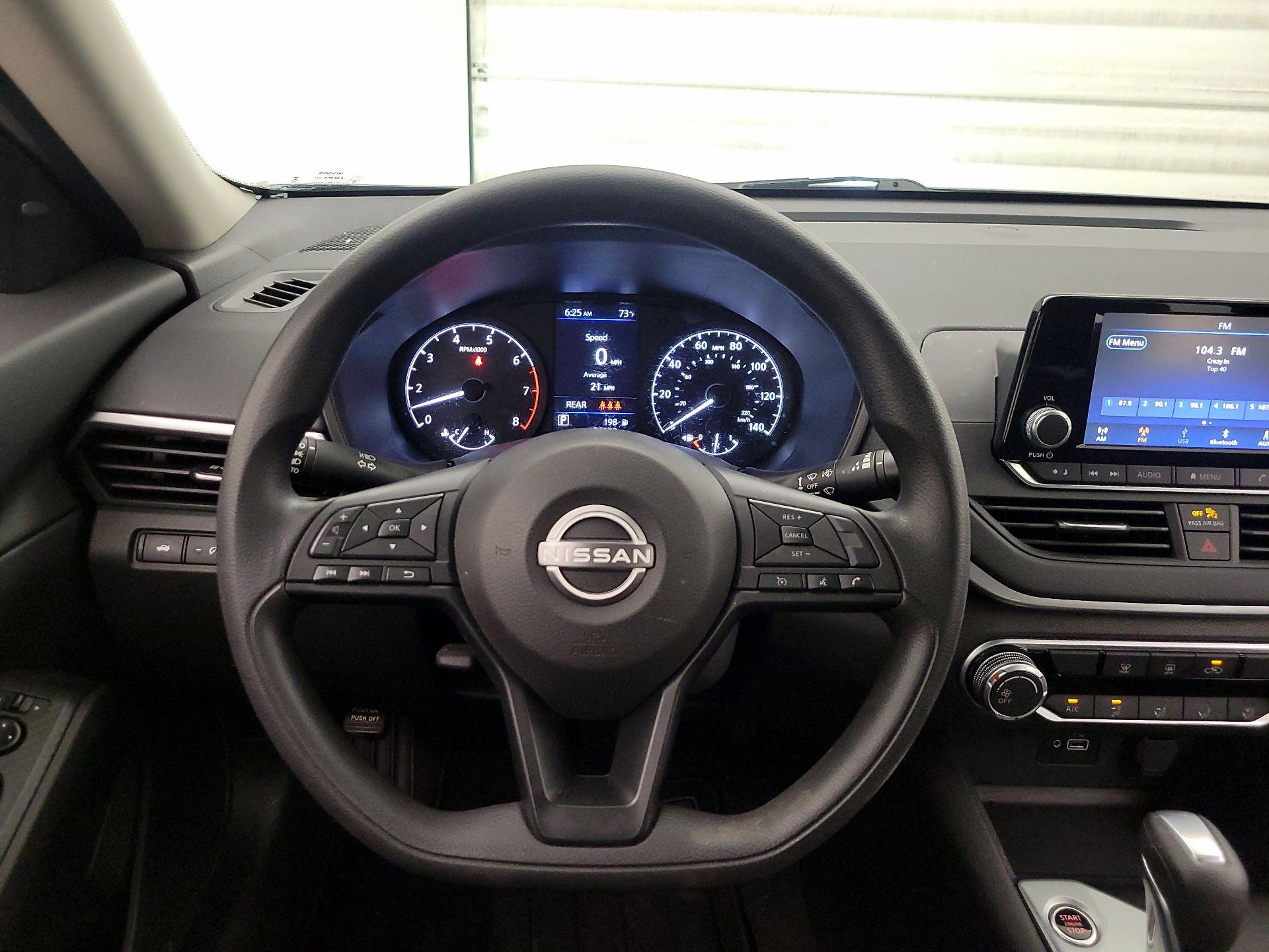 Thumbnail: 2023 Nissan Altima - 10