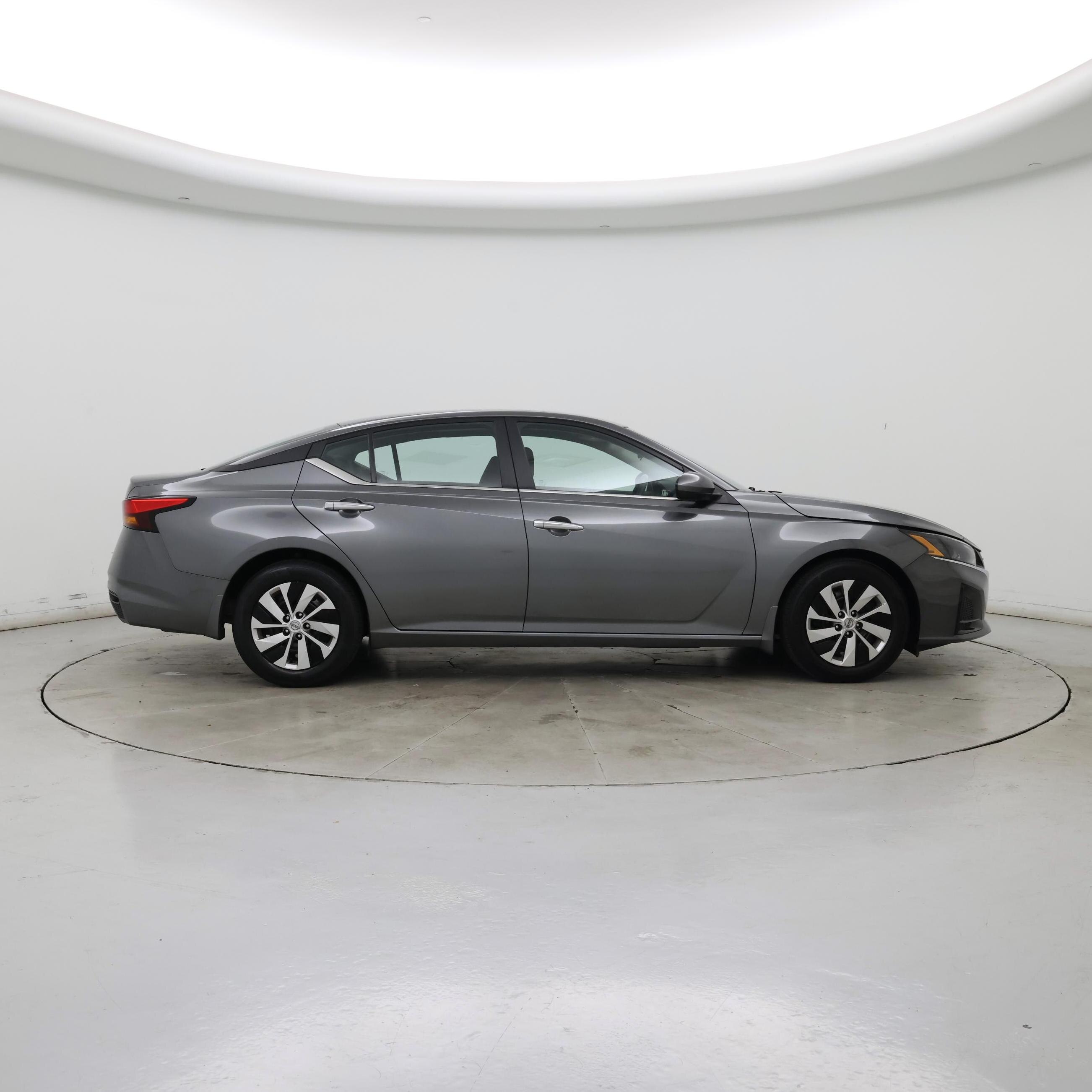 Thumbnail: 2023 Nissan Altima - 7