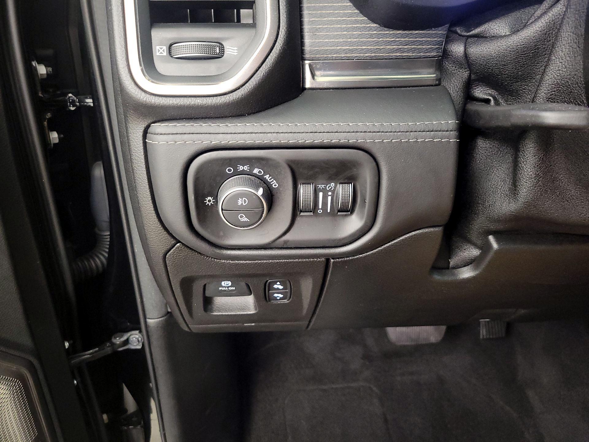Thumbnail: 2019 RAM 1500 - 13