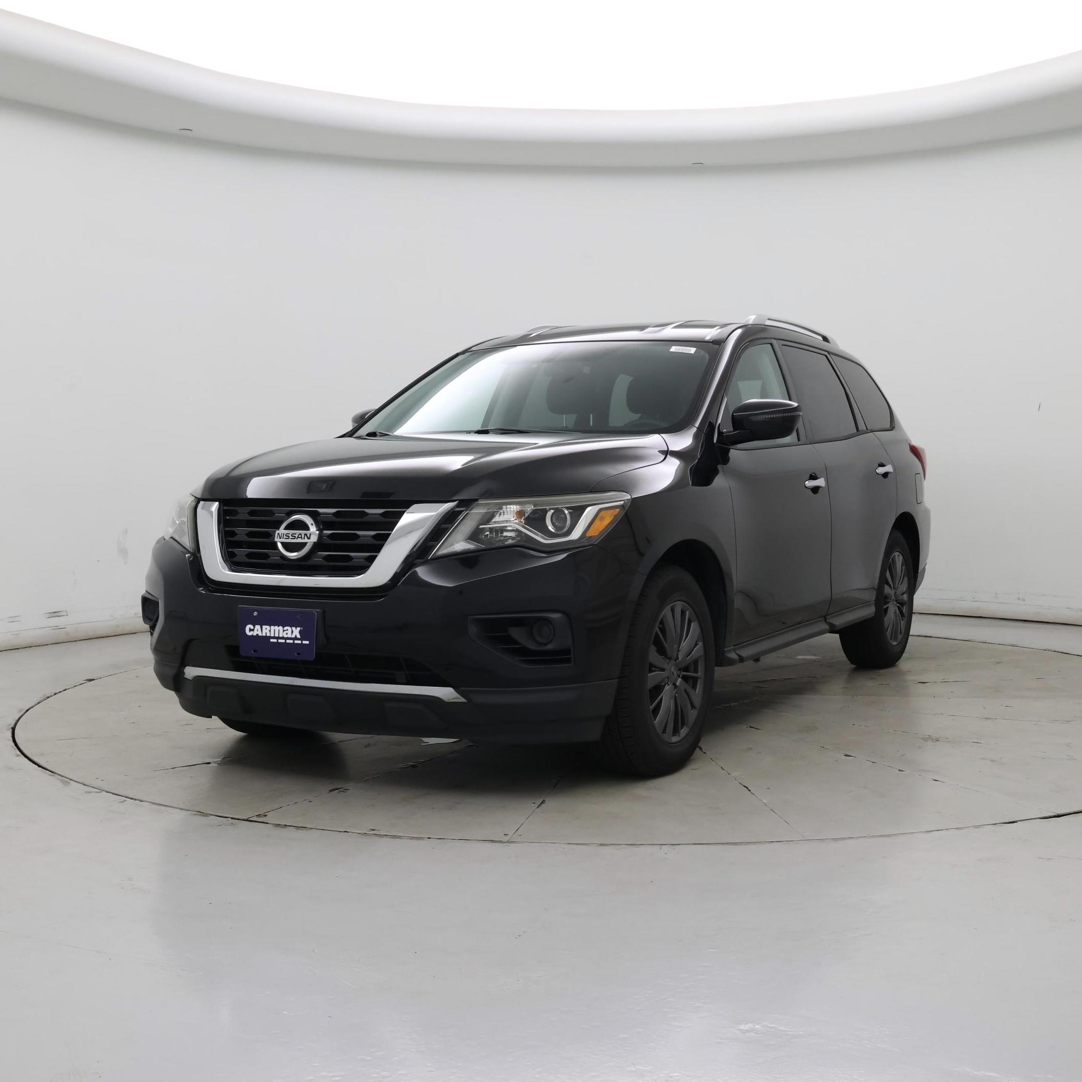 Thumbnail: 2017 Nissan Pathfinder - 4