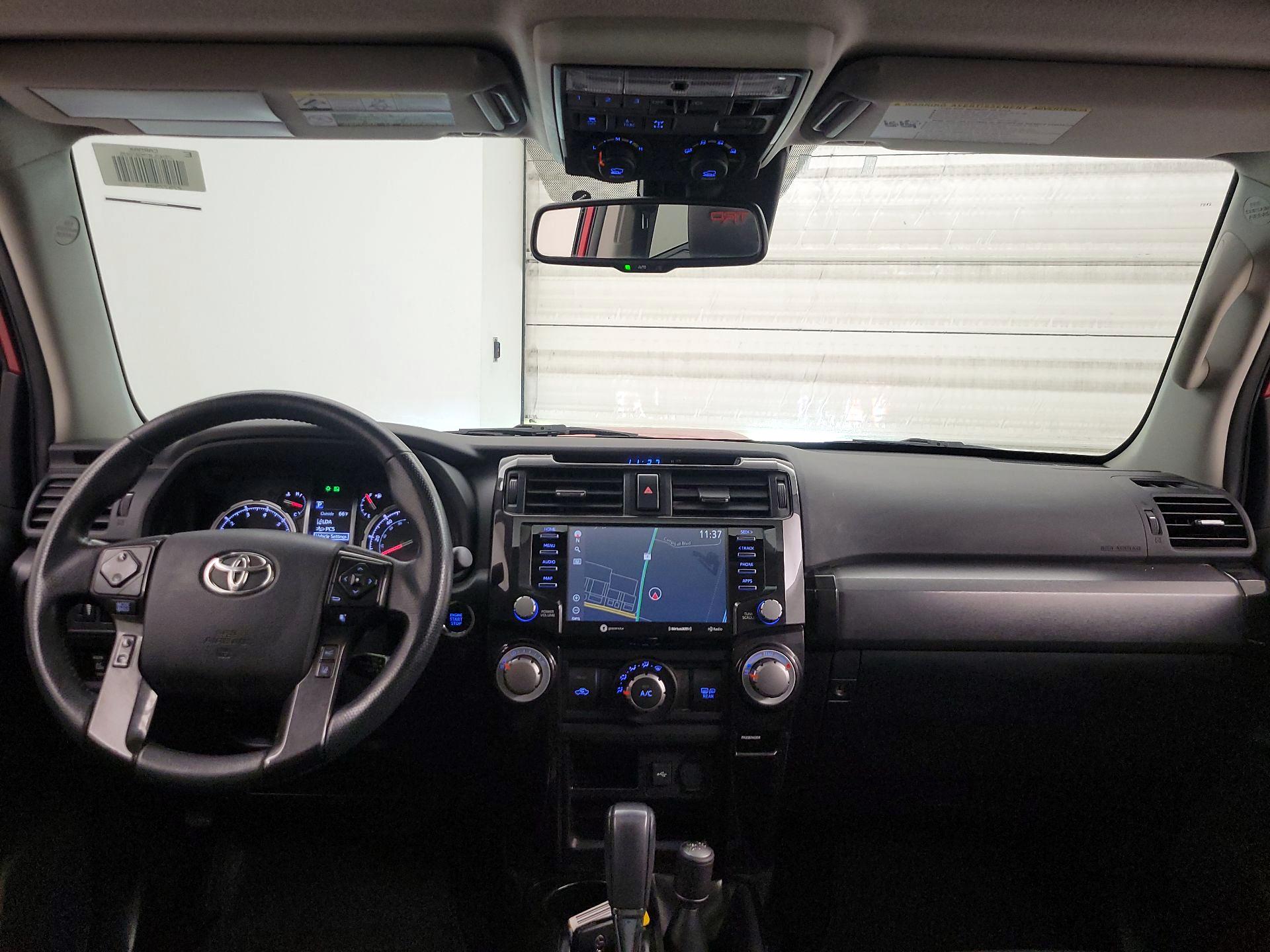 Thumbnail: 2021 Toyota 4Runner - 9