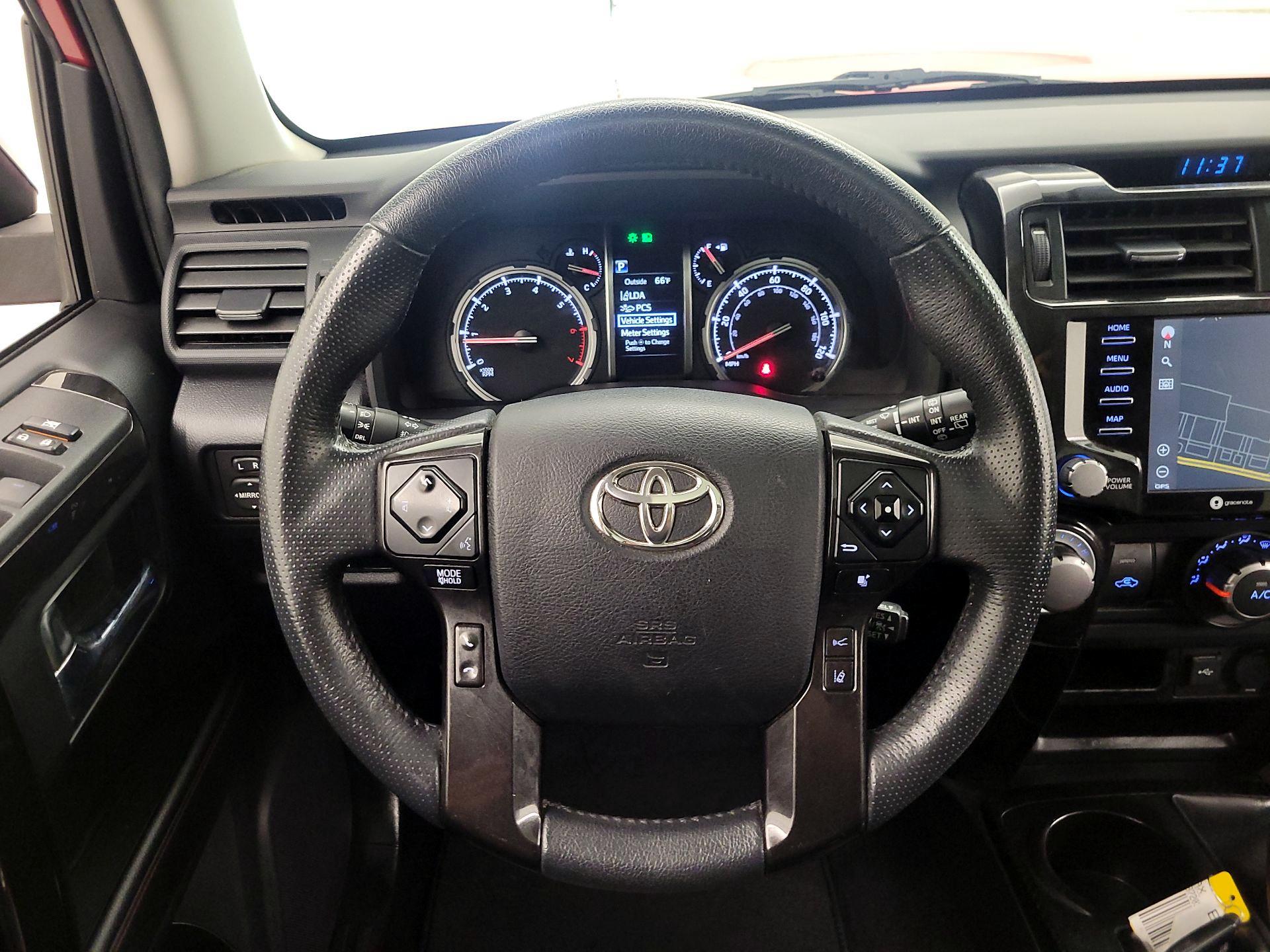 Thumbnail: 2021 Toyota 4Runner - 10