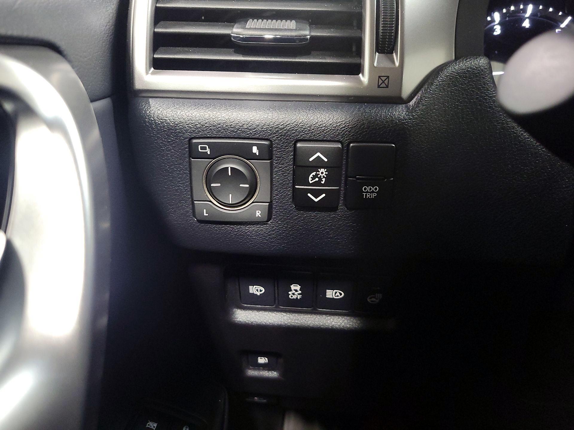 Thumbnail: 2023 Lexus GX - 13