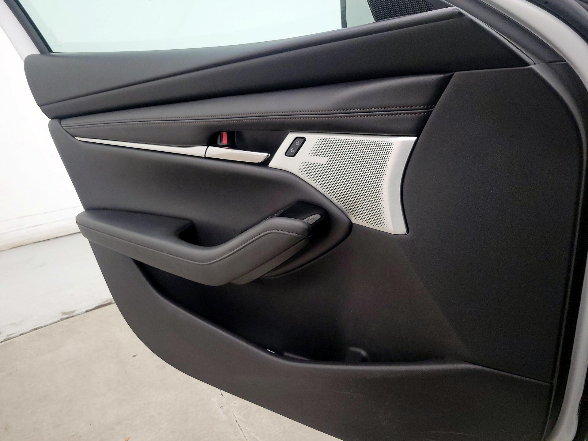 Thumbnail: 2021 Mazda Mazda3 - 12