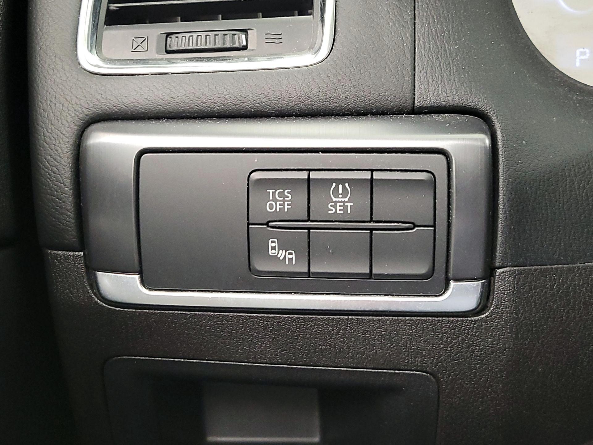 Thumbnail: 2016 Mazda CX-5 - 13