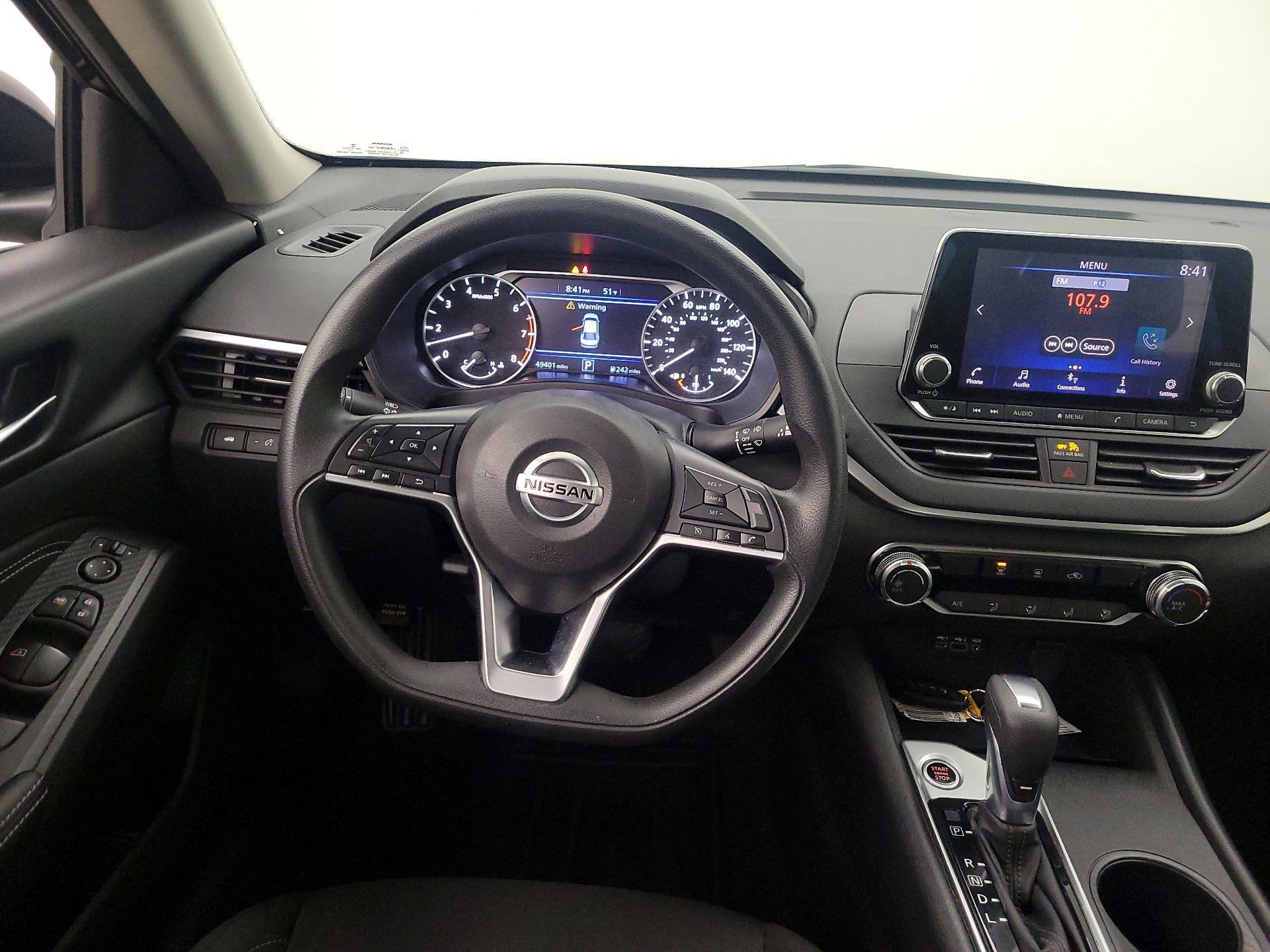 Thumbnail: 2020 Nissan Altima - 10