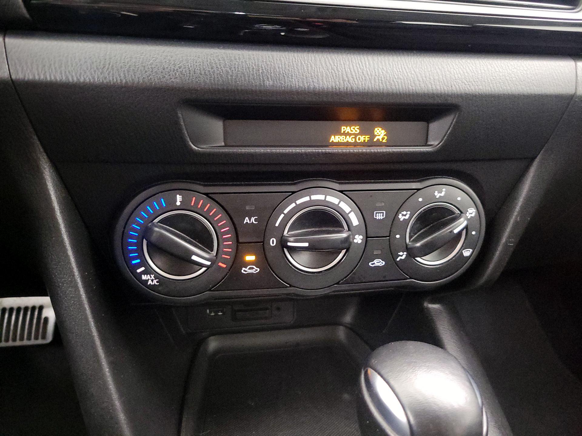 Thumbnail: 2015 Mazda Mazda3 - 15
