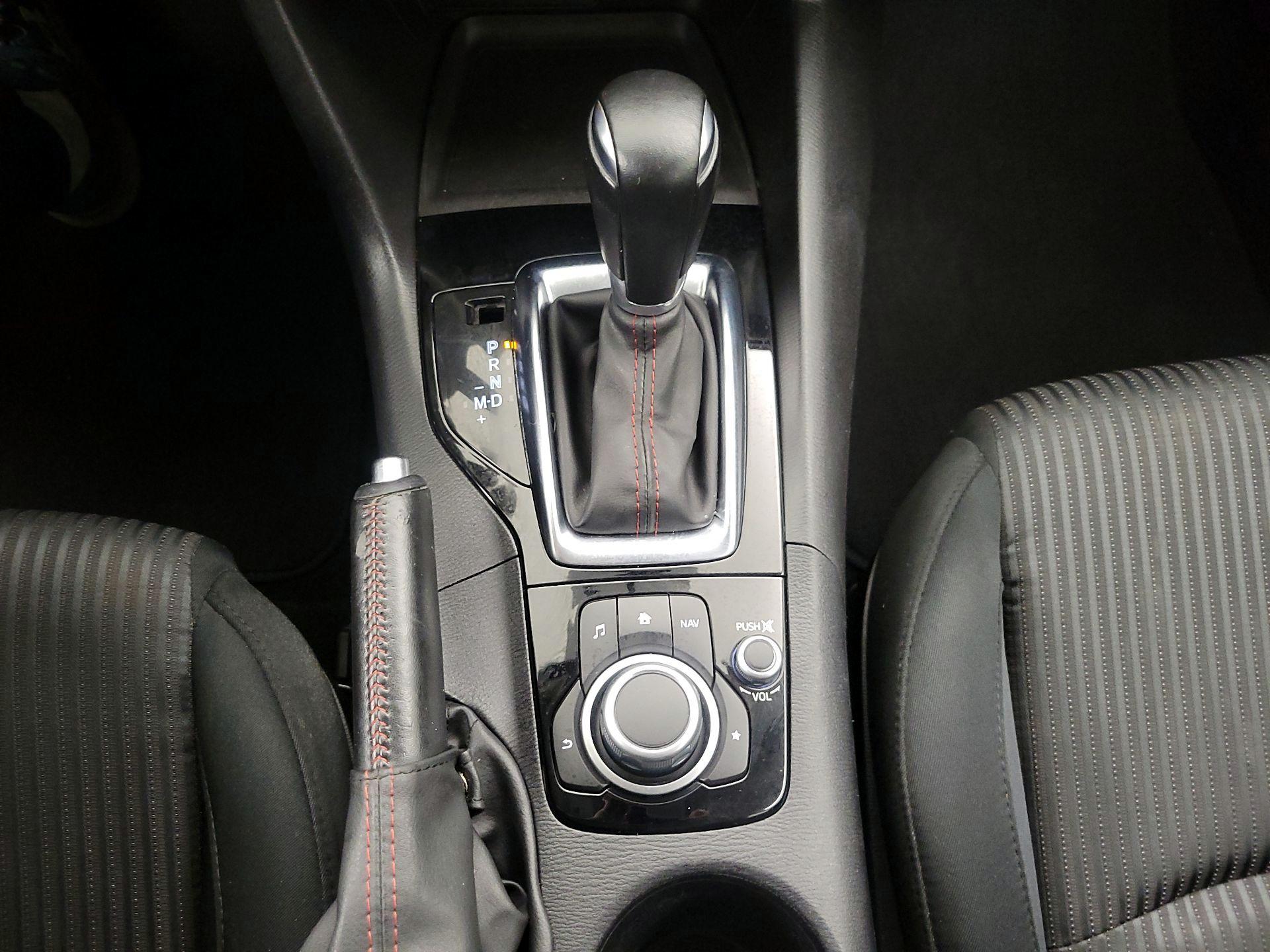 Thumbnail: 2015 Mazda Mazda3 - 16