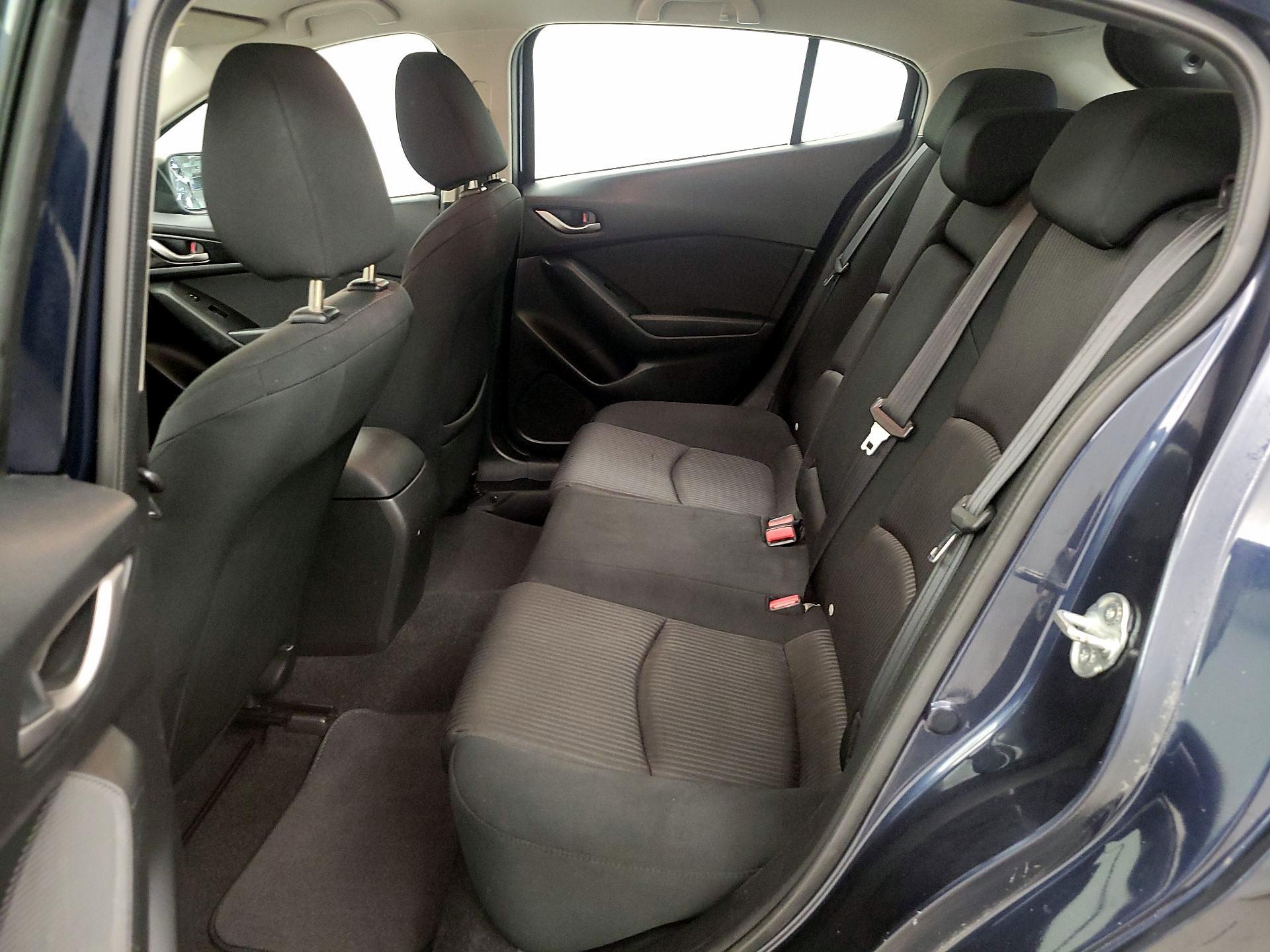 Thumbnail: 2015 Mazda Mazda3 - 17