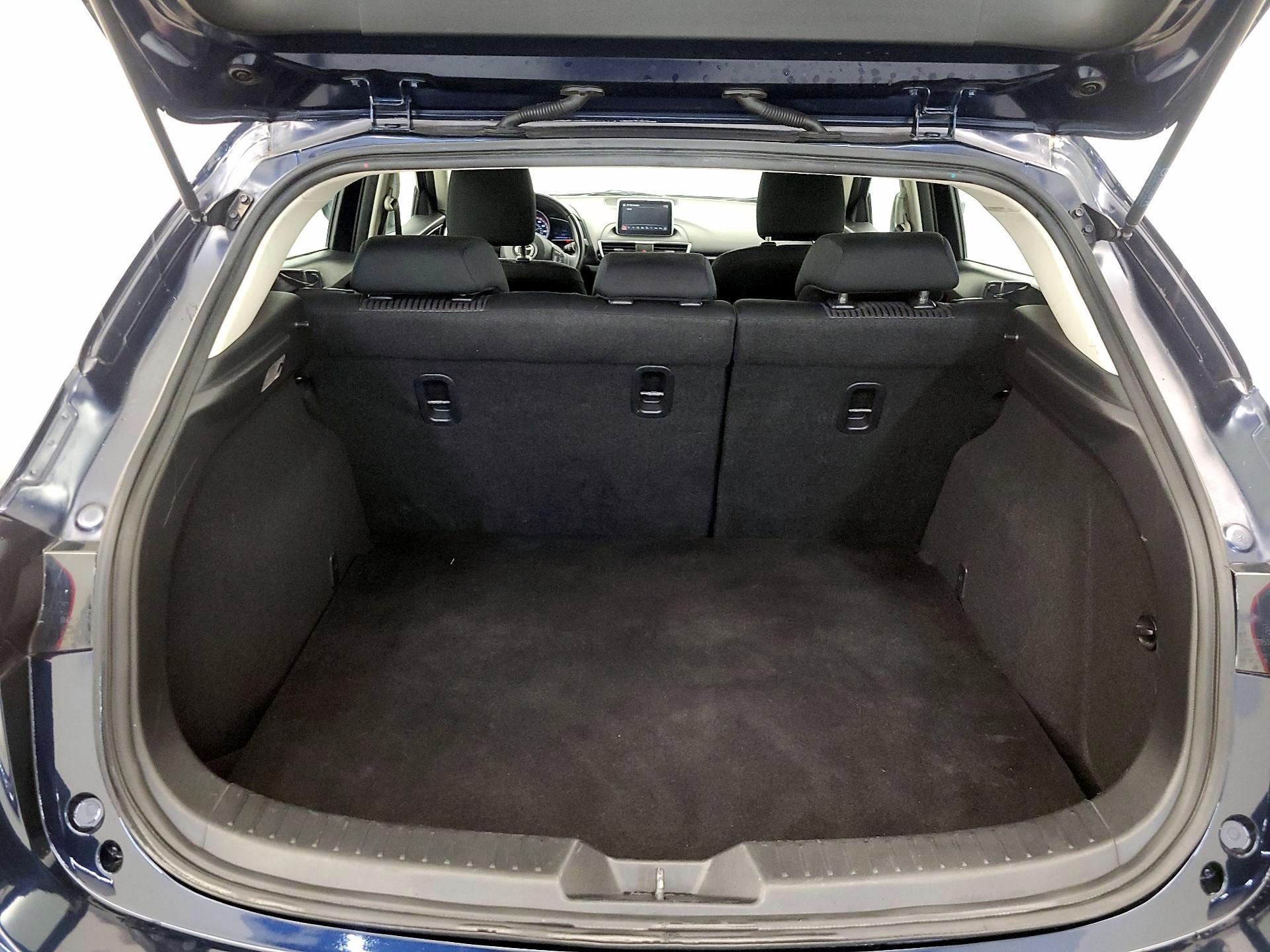 Thumbnail: 2015 Mazda Mazda3 - 18