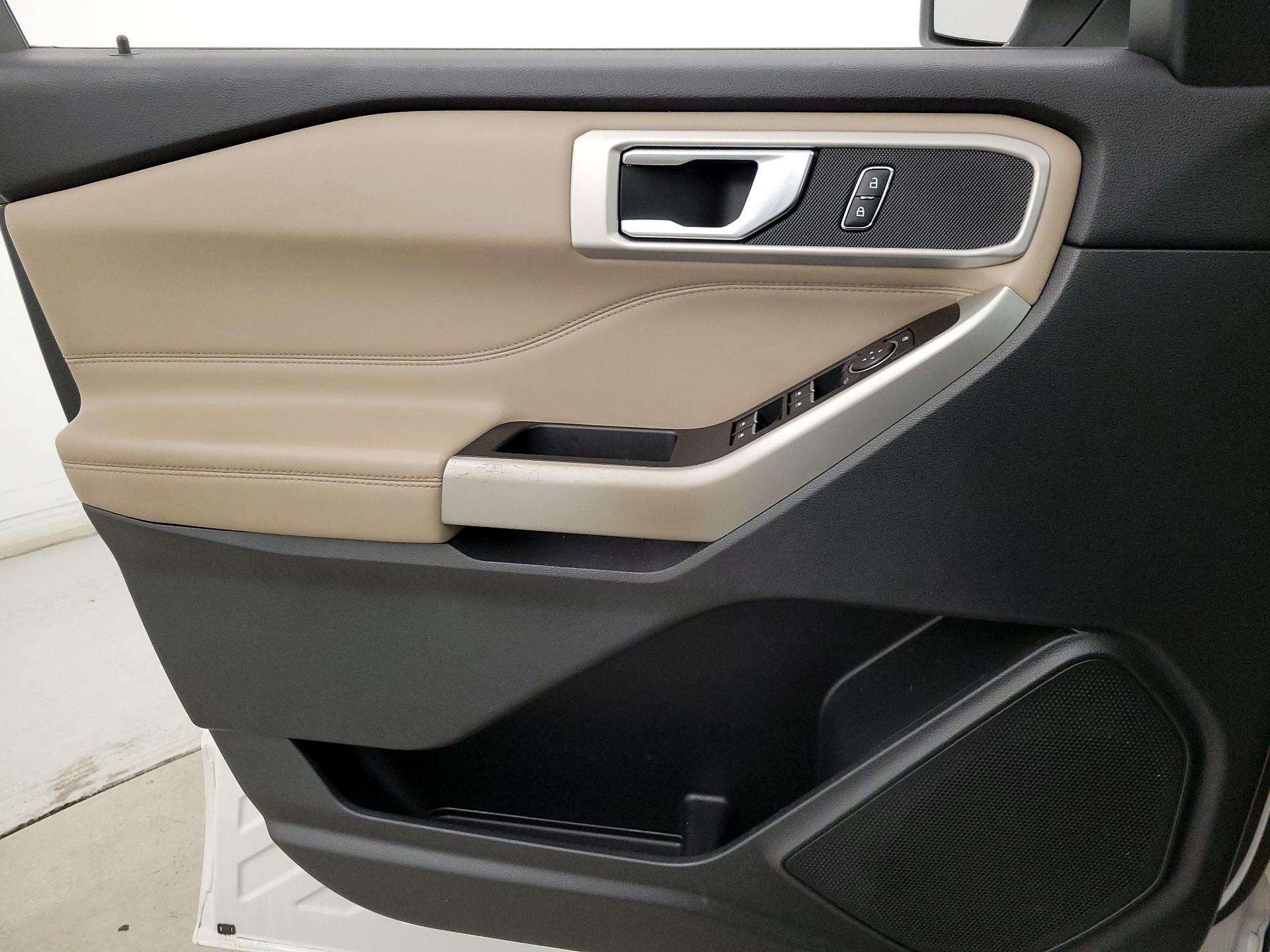 Thumbnail: 2021 Ford Explorer - 12