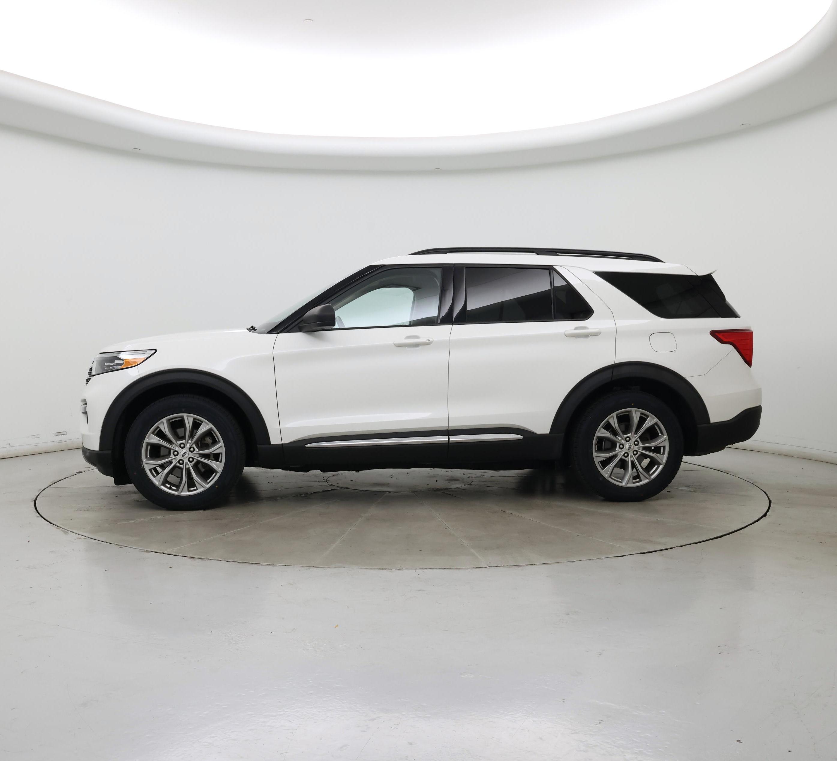 Thumbnail: 2021 Ford Explorer - 3