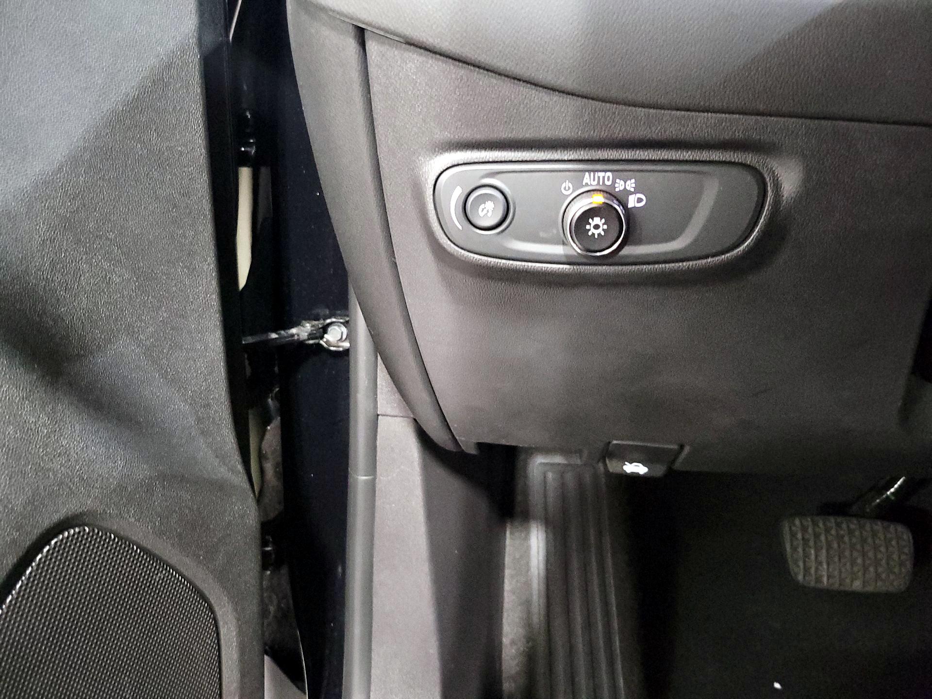 Thumbnail: 2023 Chevrolet Equinox - 13