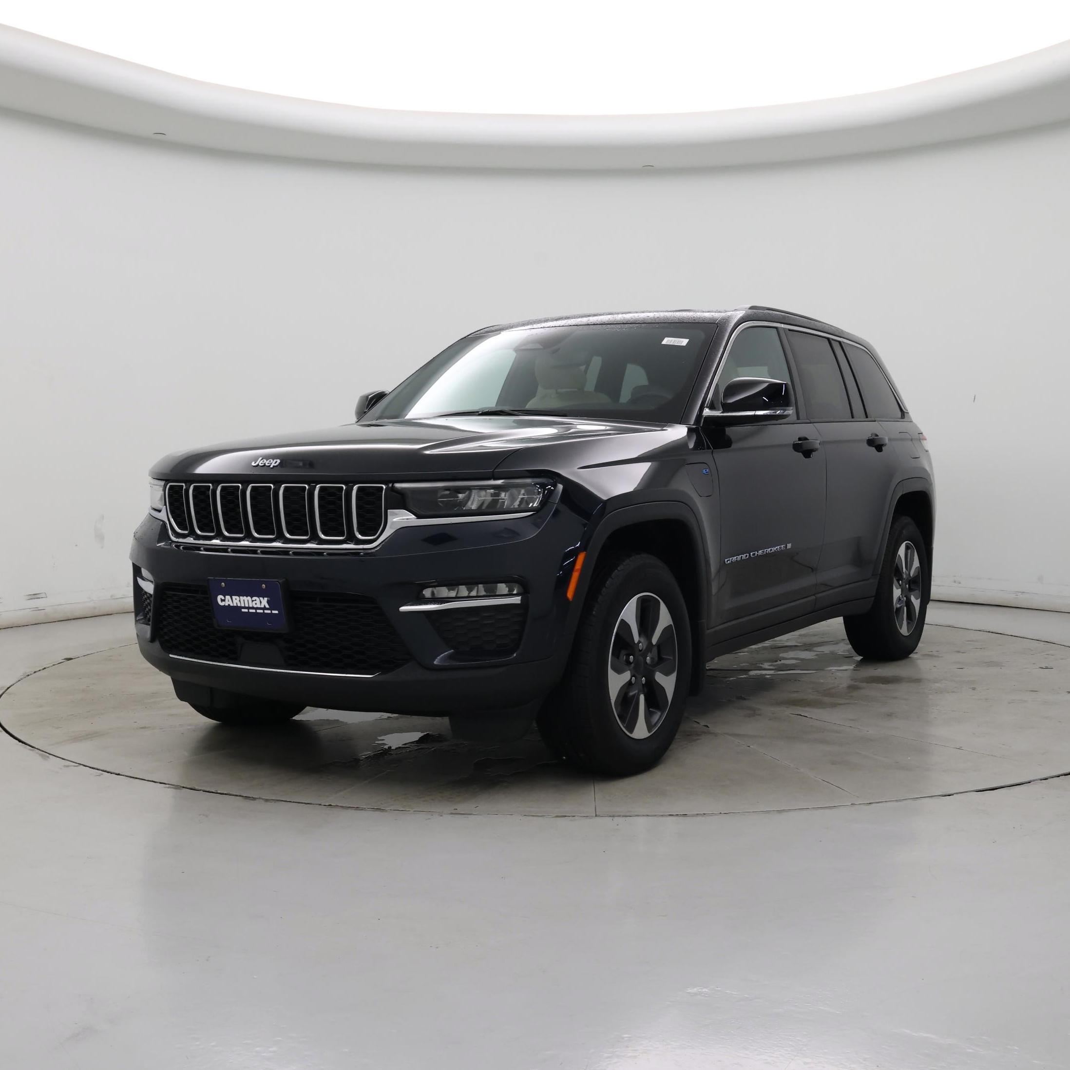 Thumbnail: 2023 Jeep Grand Cherokee - 4