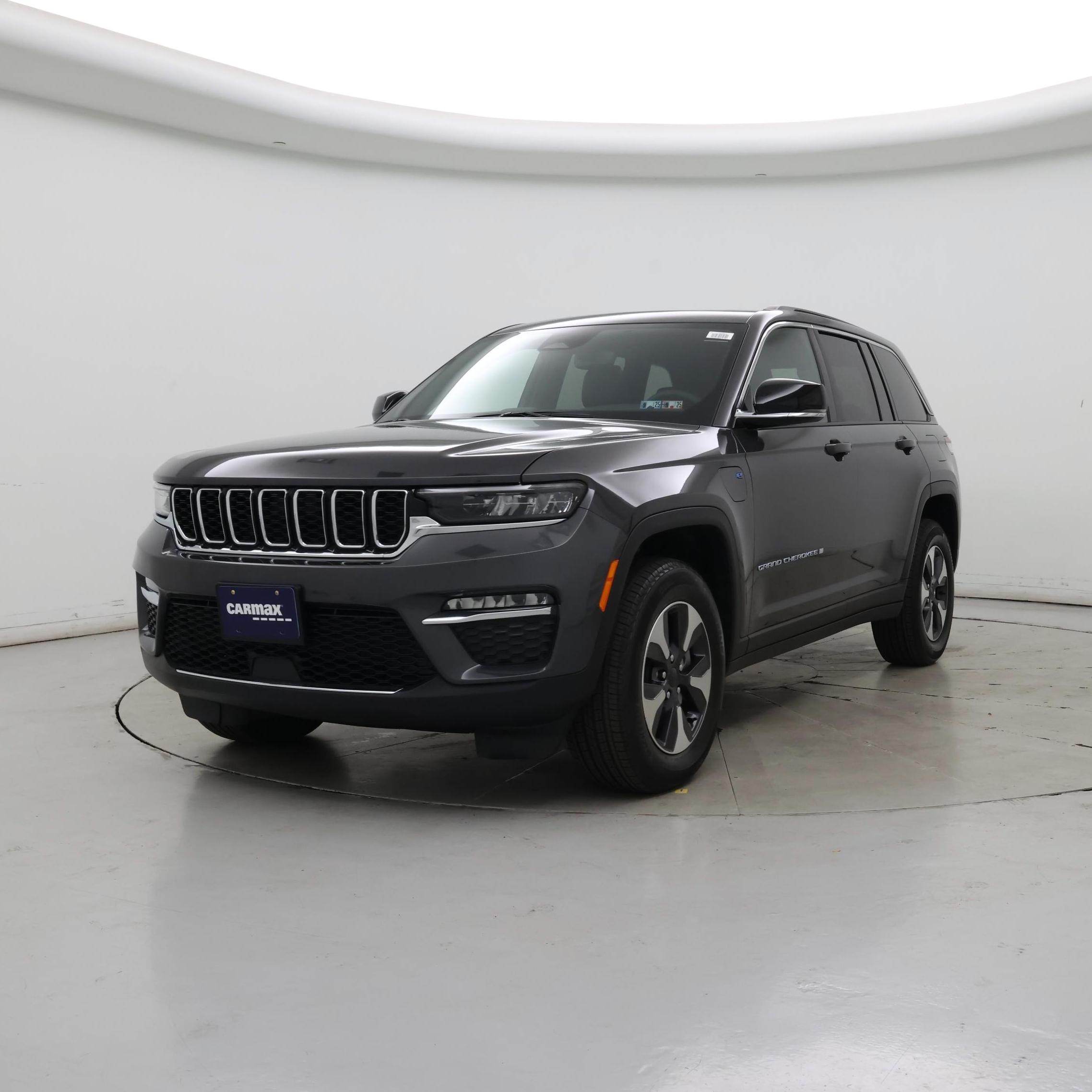 Thumbnail: 2024 Jeep Grand Cherokee - 4