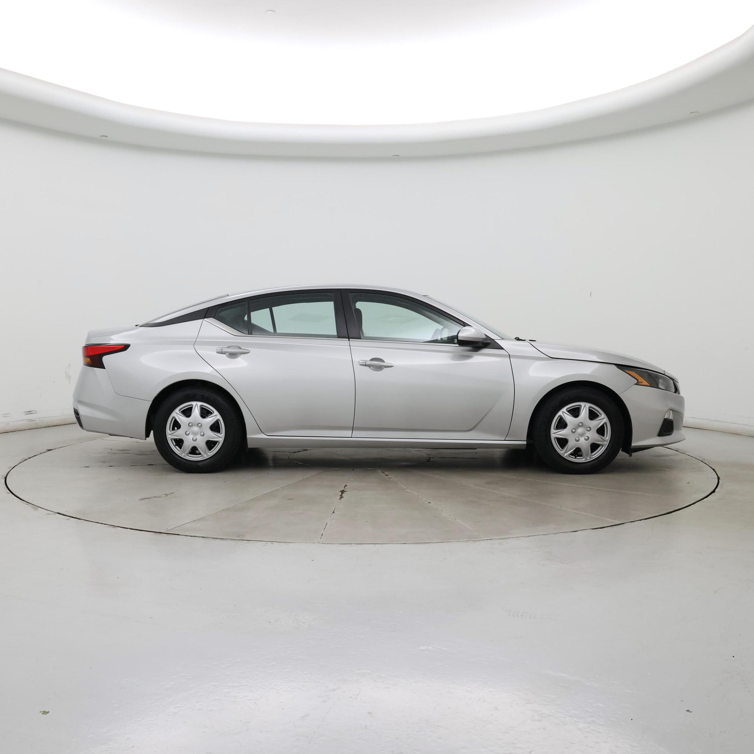 Thumbnail: 2022 Nissan Altima - 7