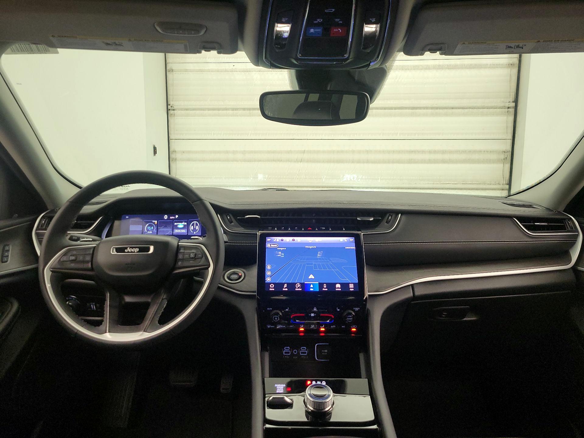 Thumbnail: 2023 Jeep Grand Cherokee - 9