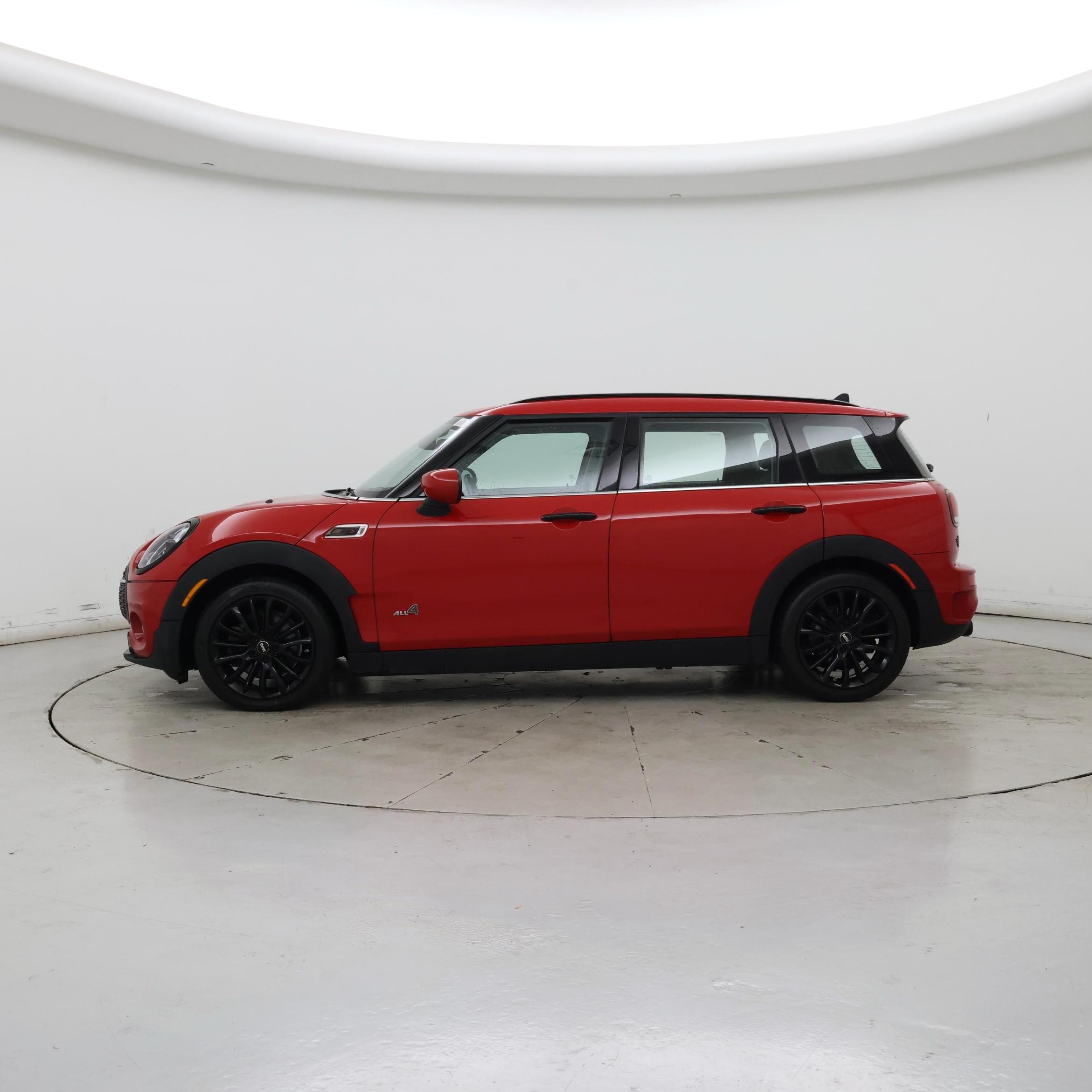 Thumbnail: 2022 MINI Cooper Clubman - 3