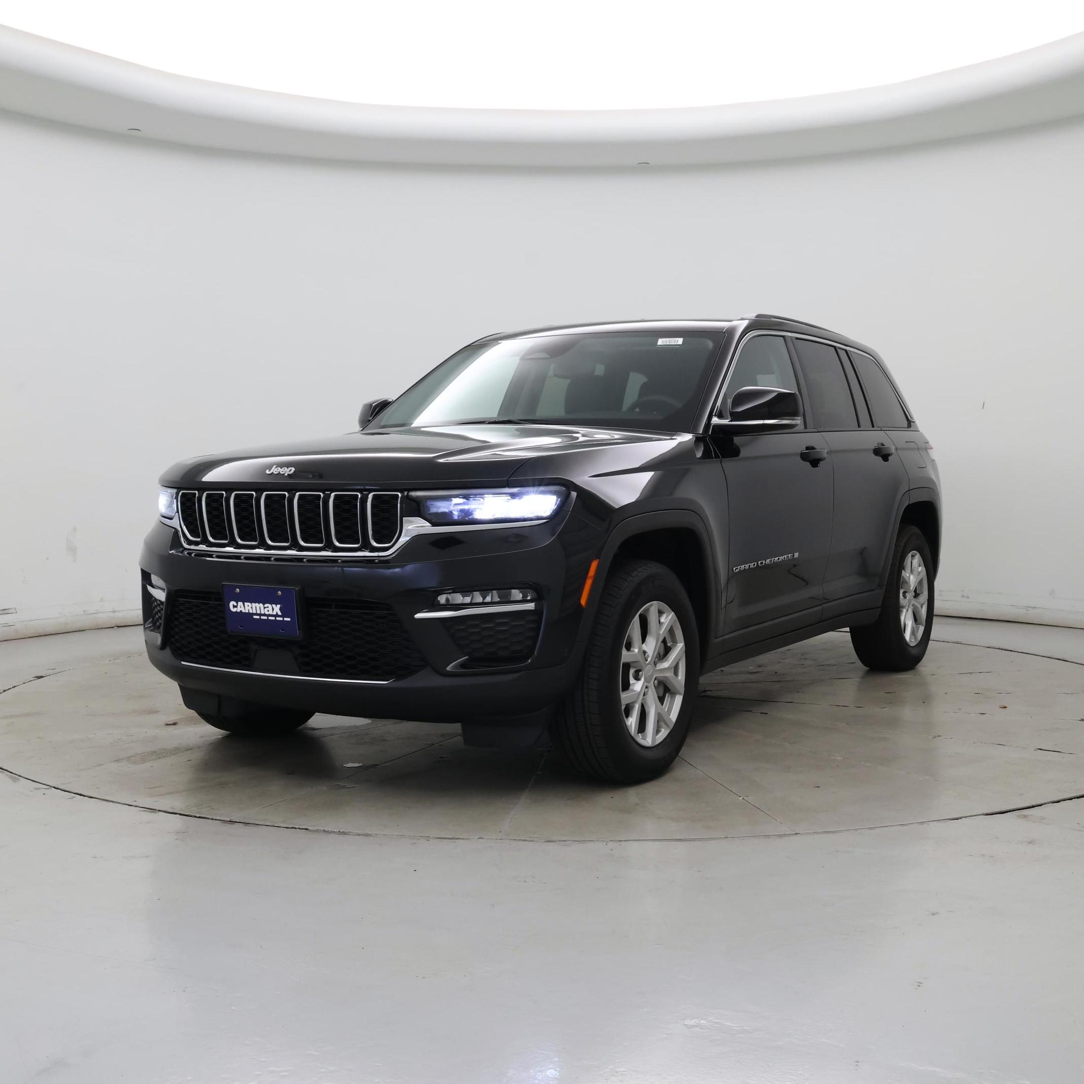 Thumbnail: 2023 Jeep Grand Cherokee - 4