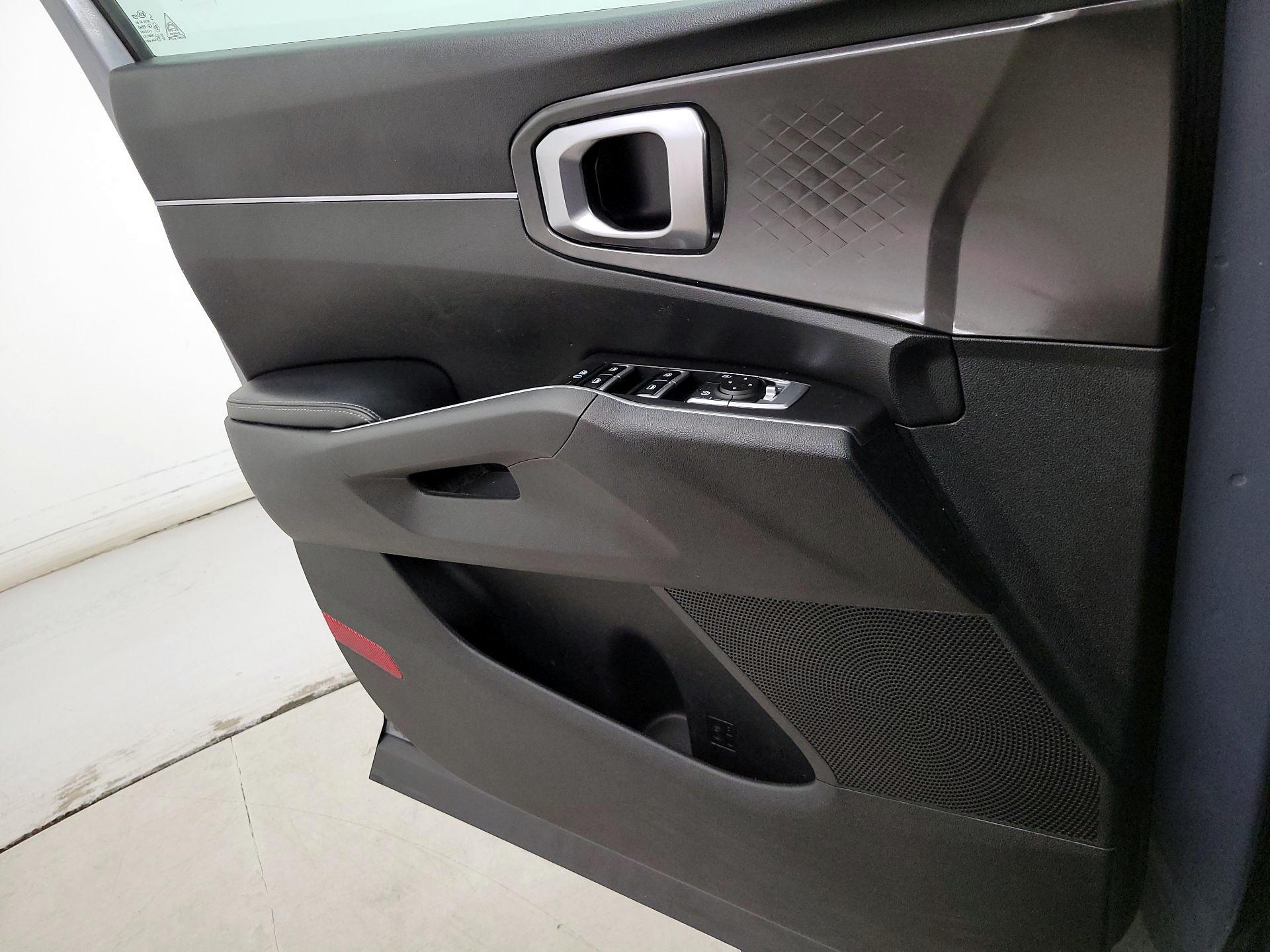 Thumbnail: 2021 Kia Sorento - 12