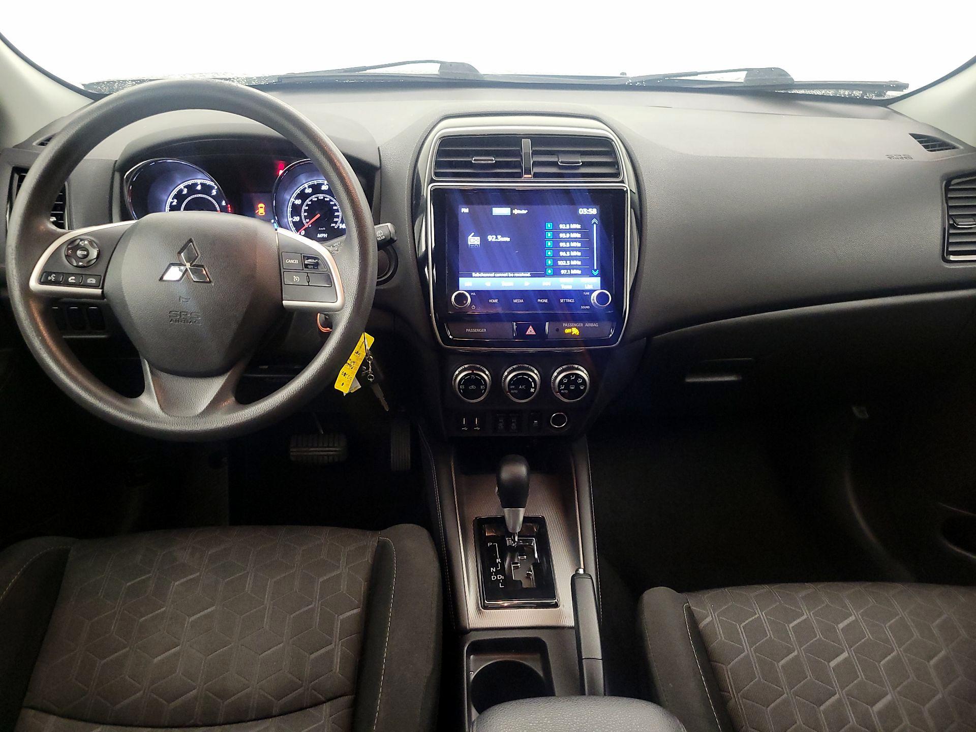 Thumbnail: 2020 Mitsubishi Outlander Sport - 9