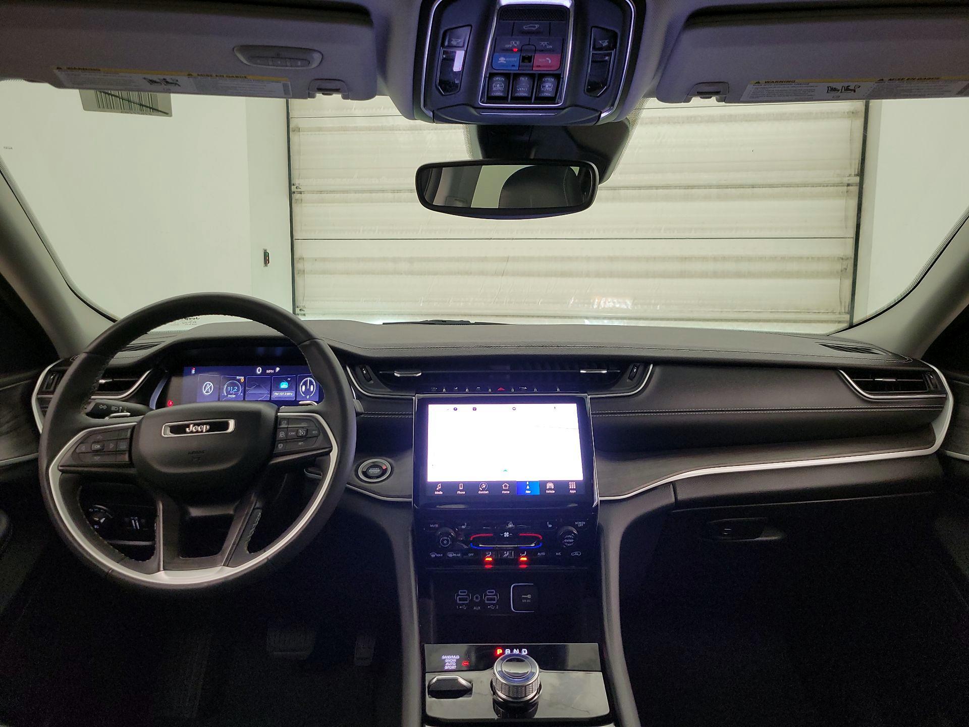 Thumbnail: 2023 Jeep Grand Cherokee - 9