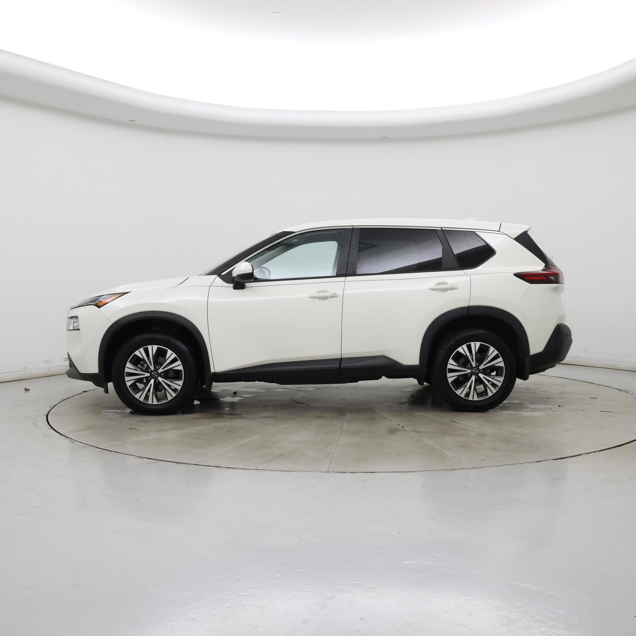 Thumbnail: 2022 Nissan Rogue - 3