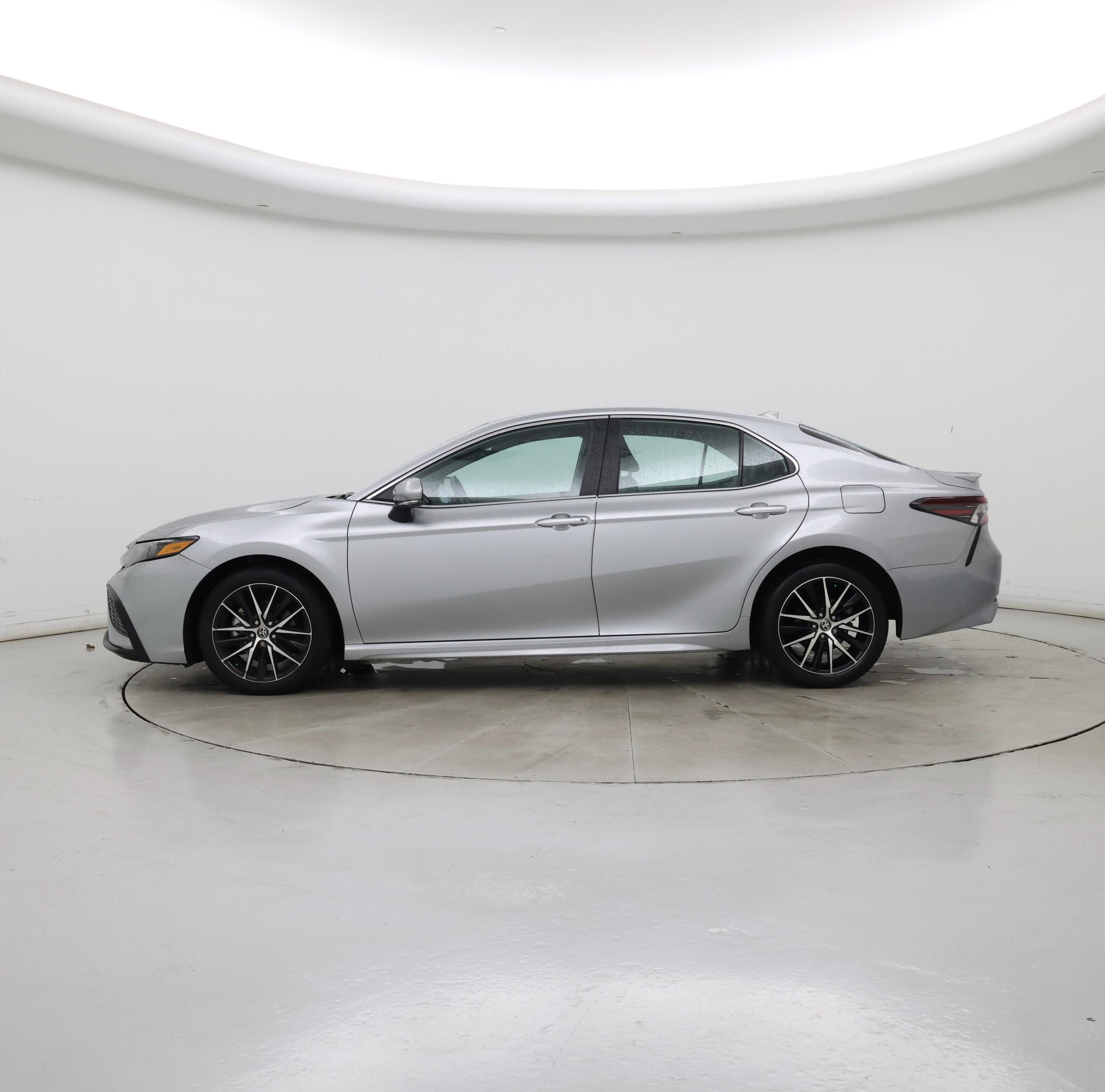 Thumbnail: 2023 Toyota Camry - 3