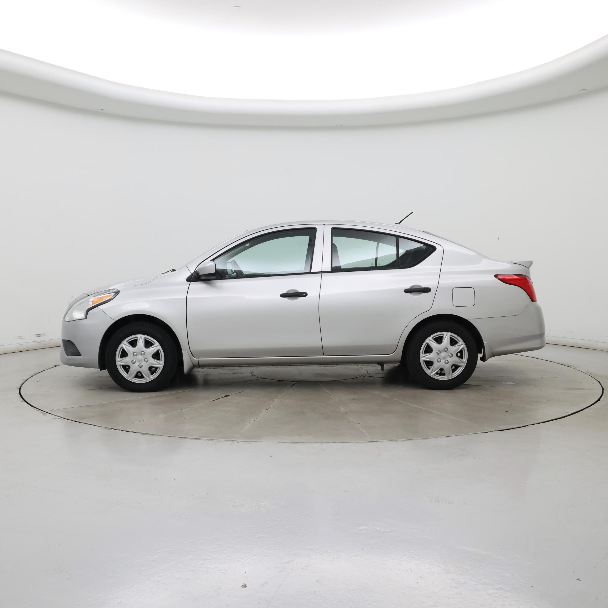 Thumbnail: 2016 Nissan Versa - 3
