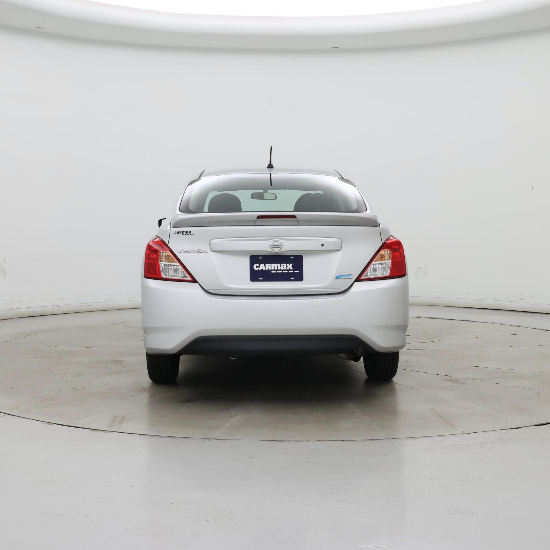 Thumbnail: 2016 Nissan Versa - 6