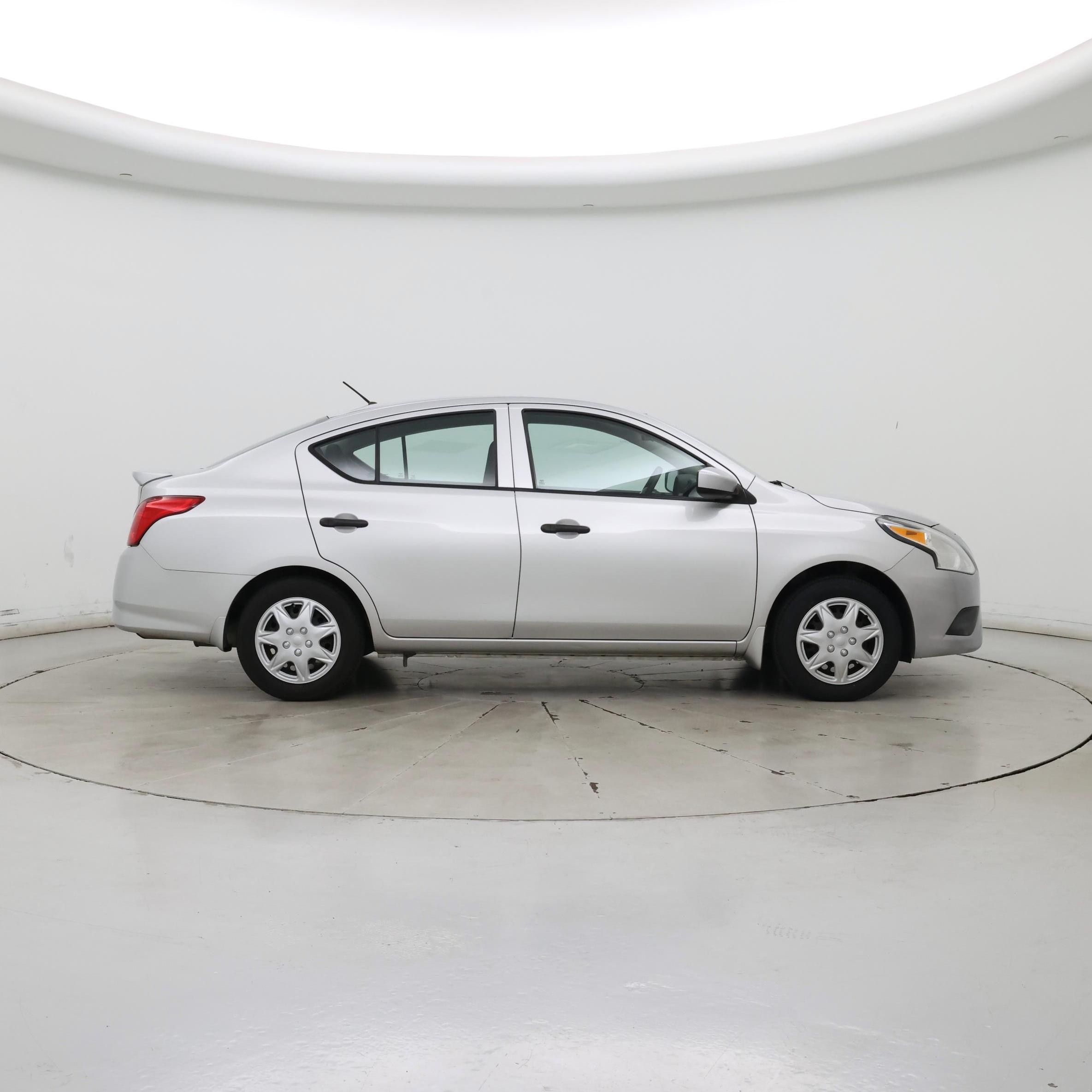 Thumbnail: 2016 Nissan Versa - 7